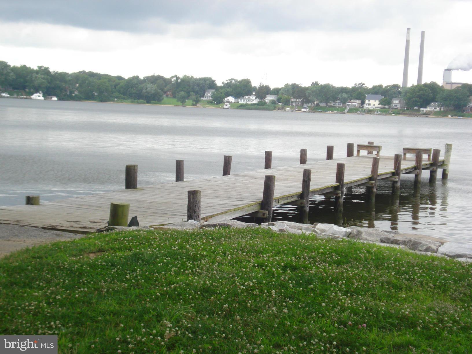 RIVIERA BEACH - Residential