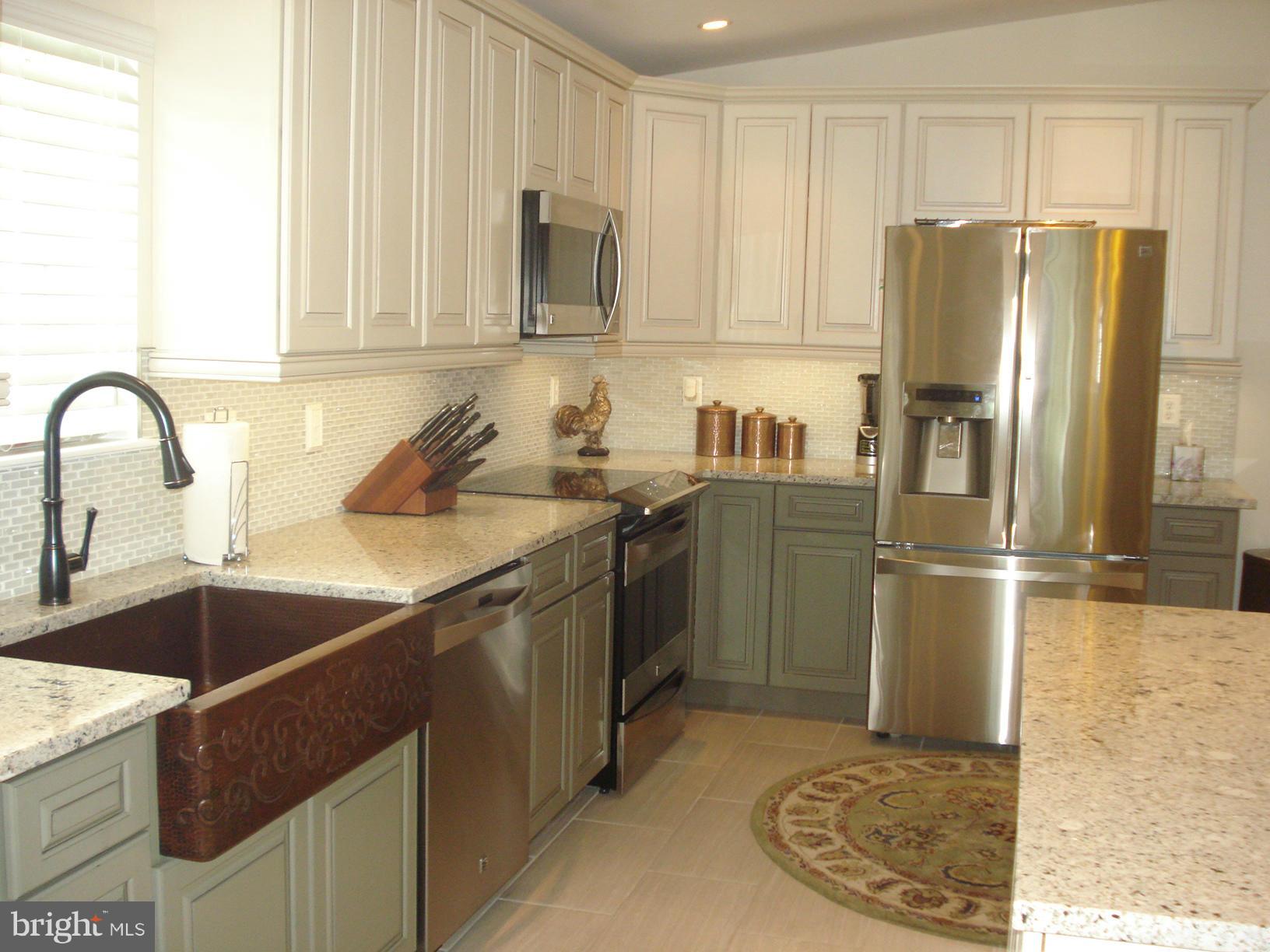 RIVIERA BEACH - Residential