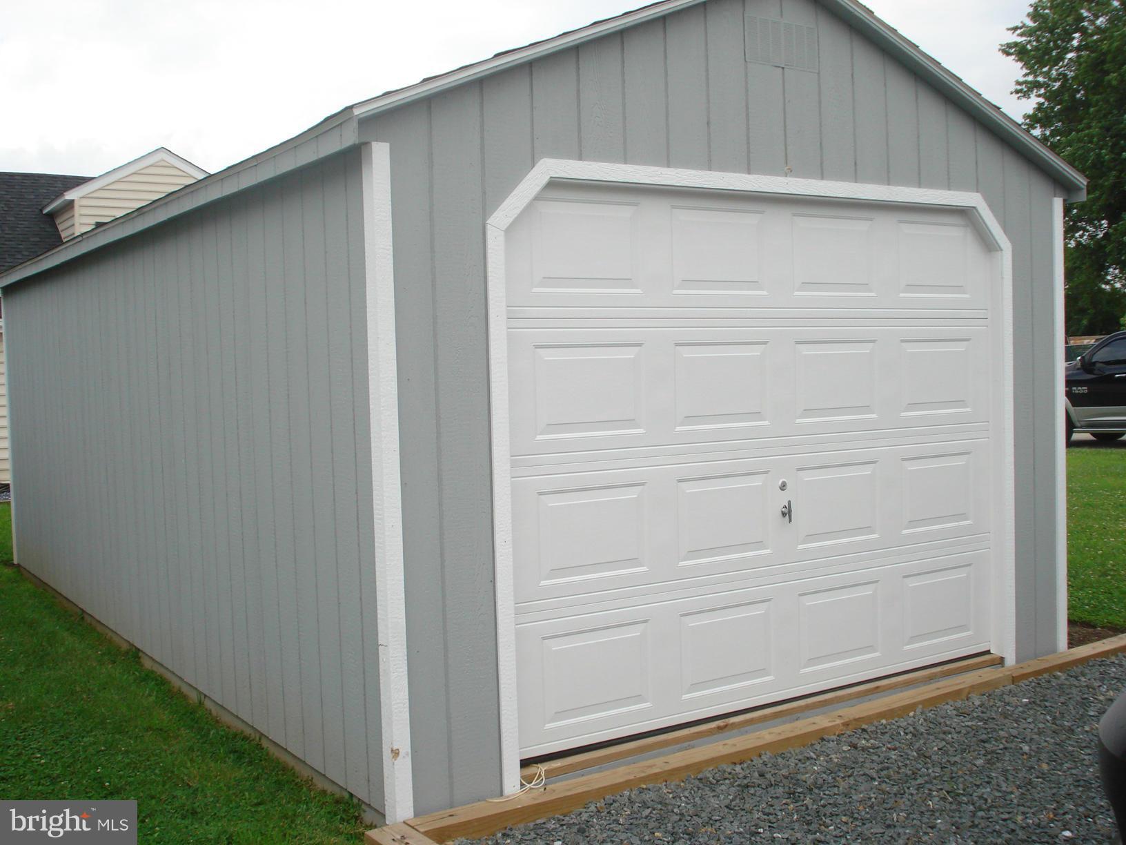 RIVIERA BEACH - Residential