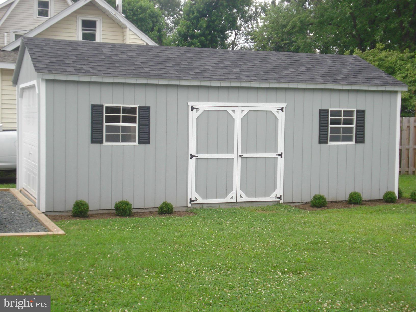 RIVIERA BEACH - Residential