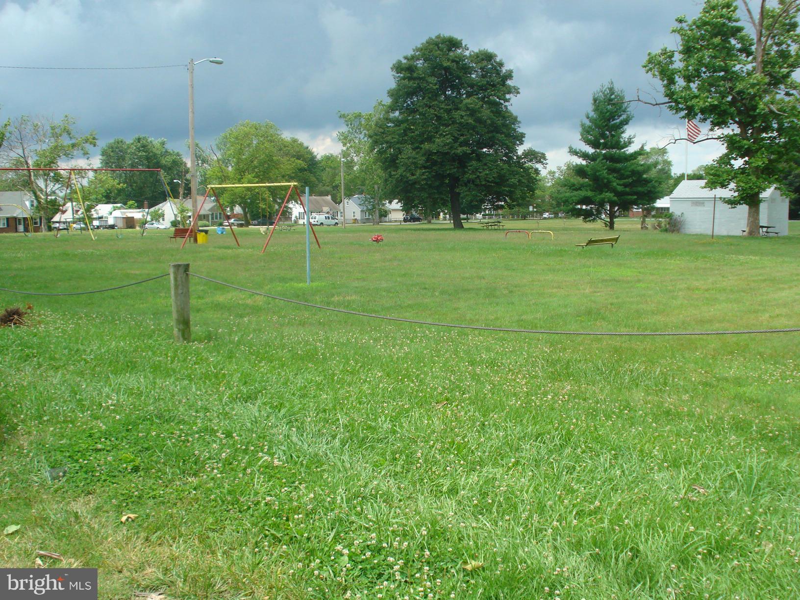 RIVIERA BEACH - Residential