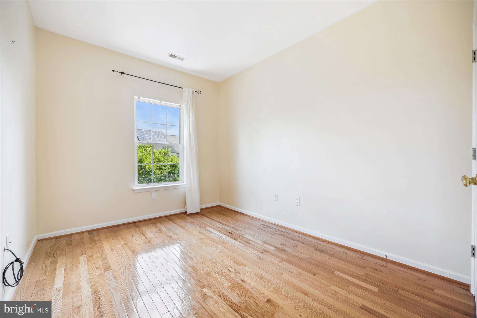 KINGSVIEW VILLAGE - Residential