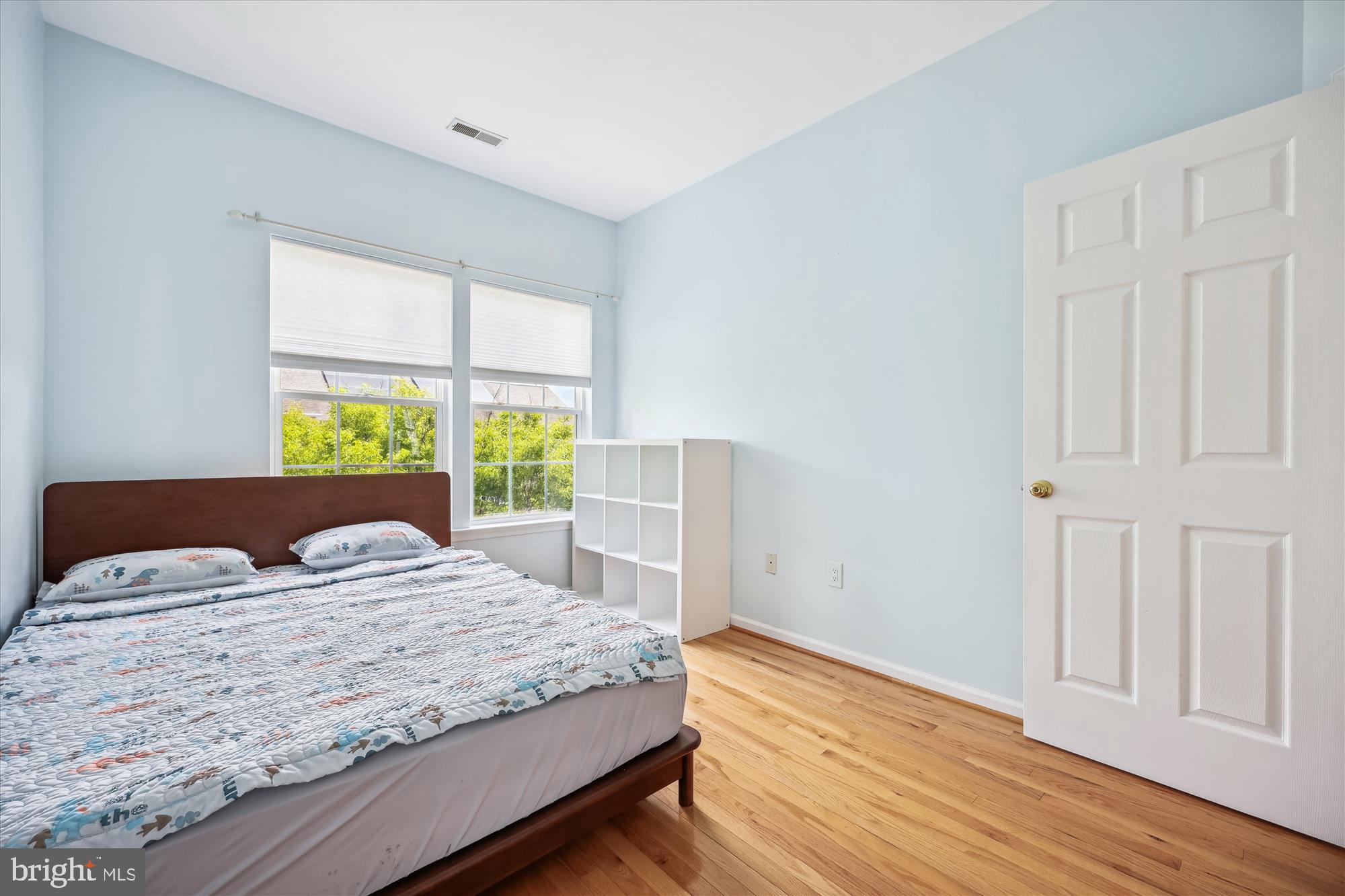 KINGSVIEW VILLAGE - Residential