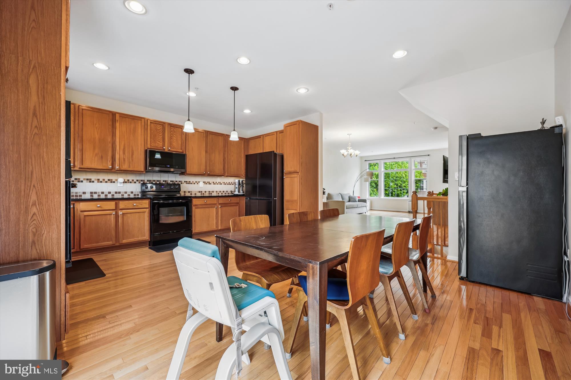 KINGSVIEW VILLAGE - Residential