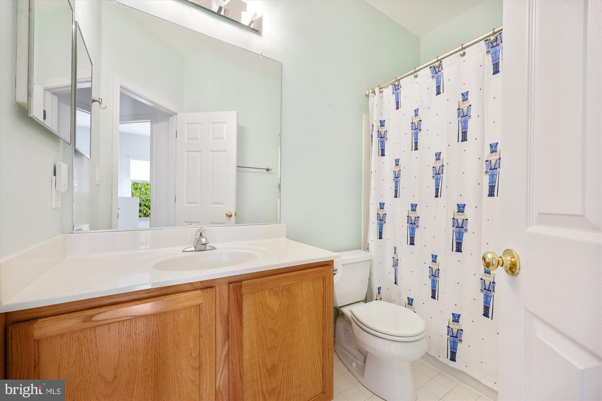 KINGSVIEW VILLAGE - Residential