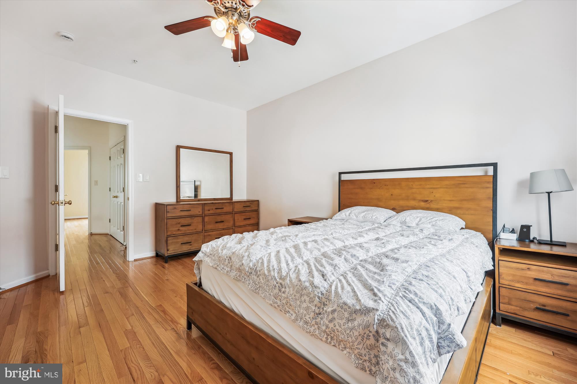 KINGSVIEW VILLAGE - Residential