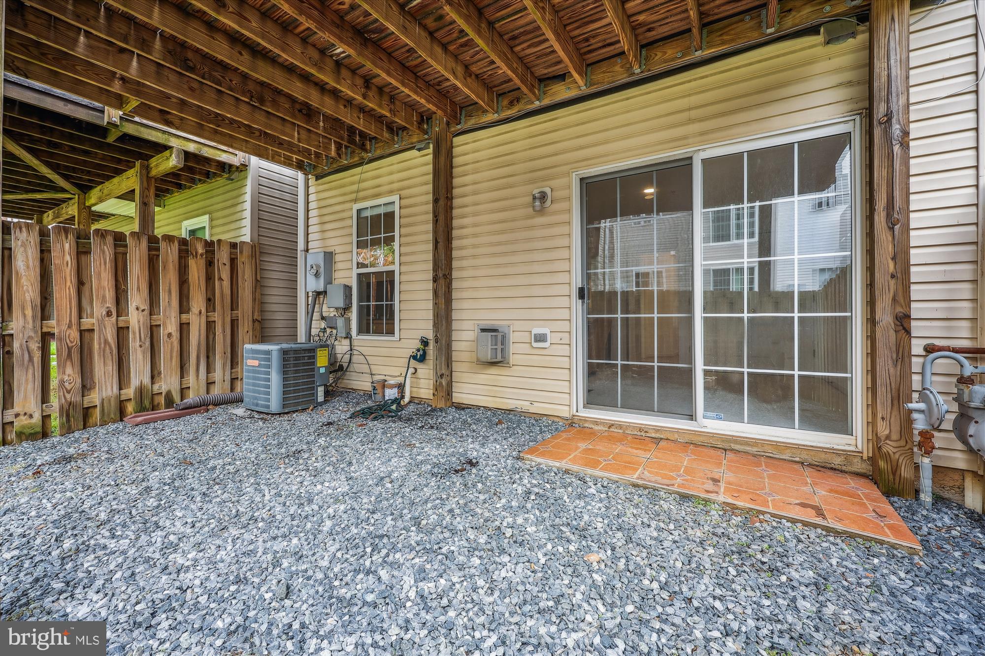 KINGSVIEW VILLAGE - Residential