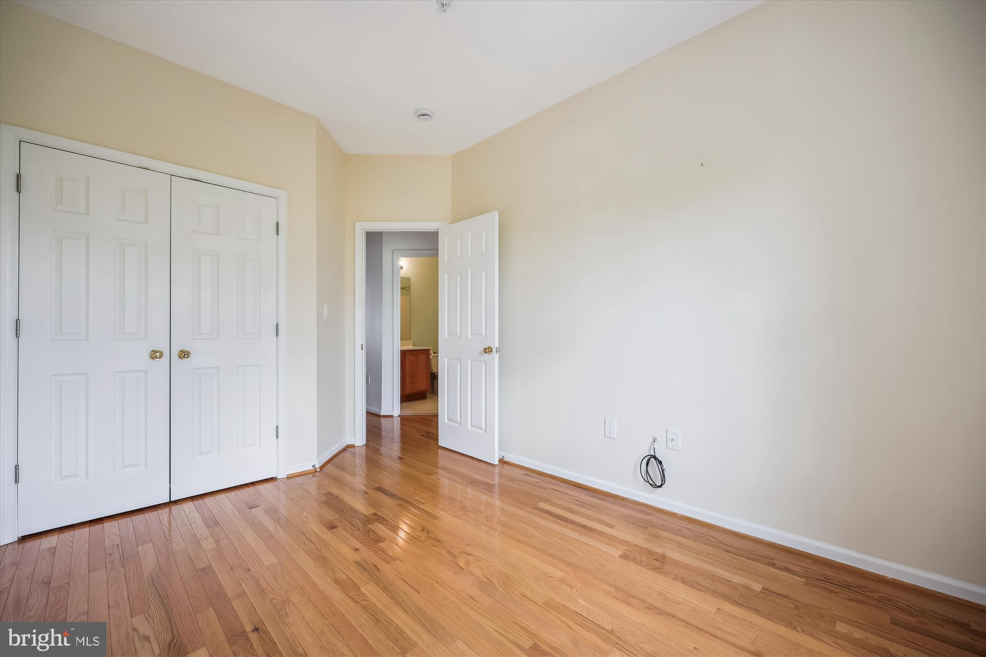 KINGSVIEW VILLAGE - Residential