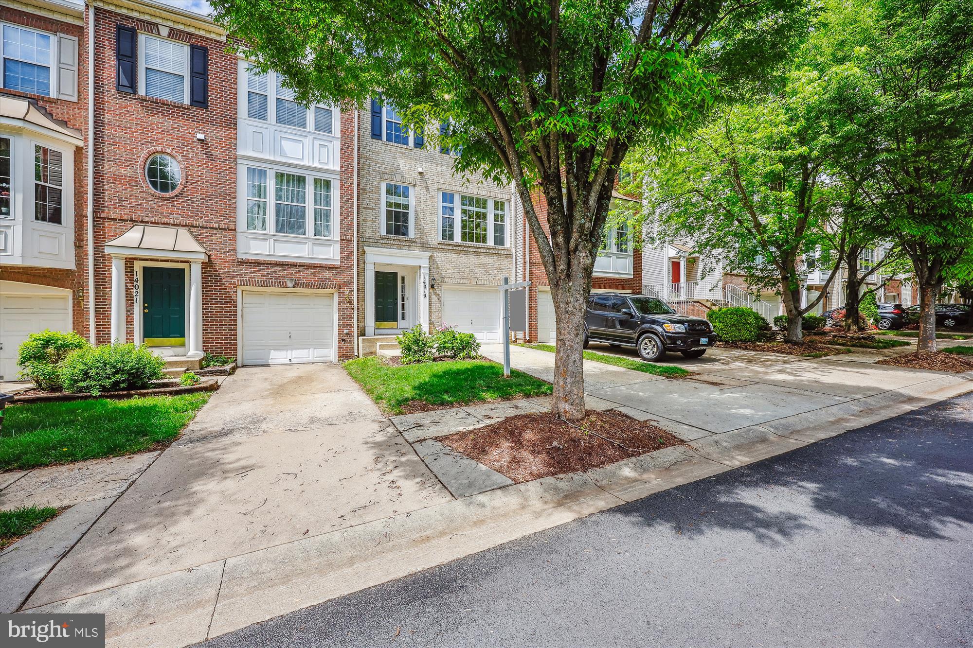 KINGSVIEW VILLAGE - Residential