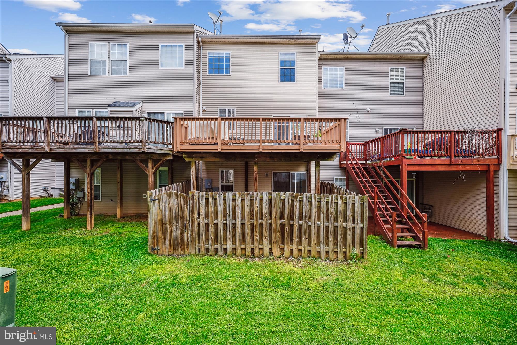 KINGSVIEW VILLAGE - Residential