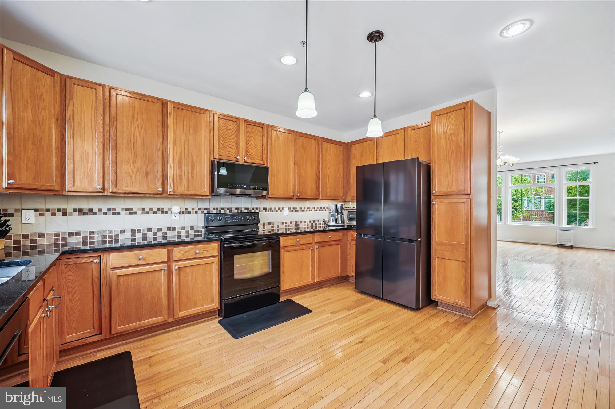 KINGSVIEW VILLAGE - Residential