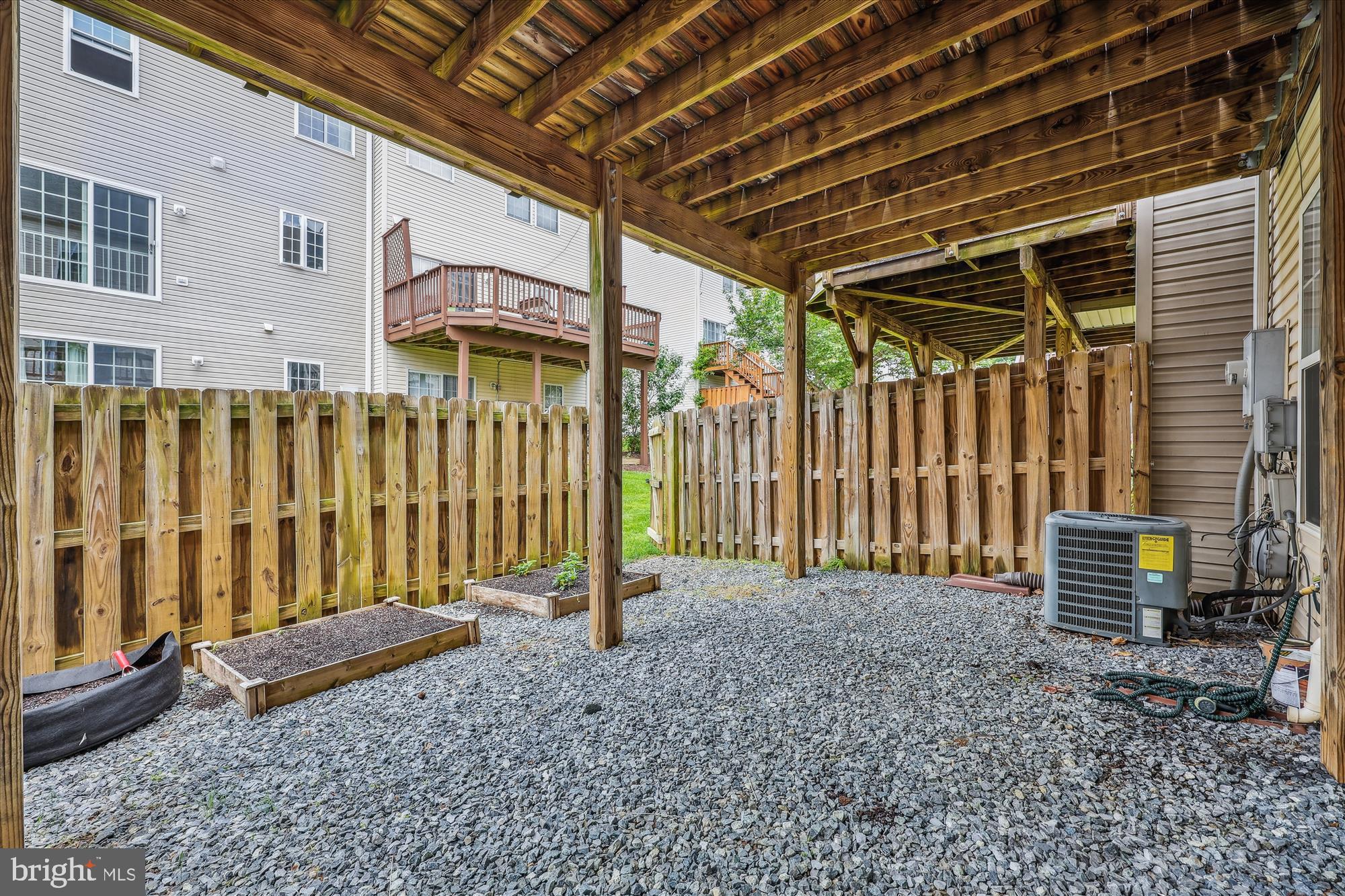 KINGSVIEW VILLAGE - Residential