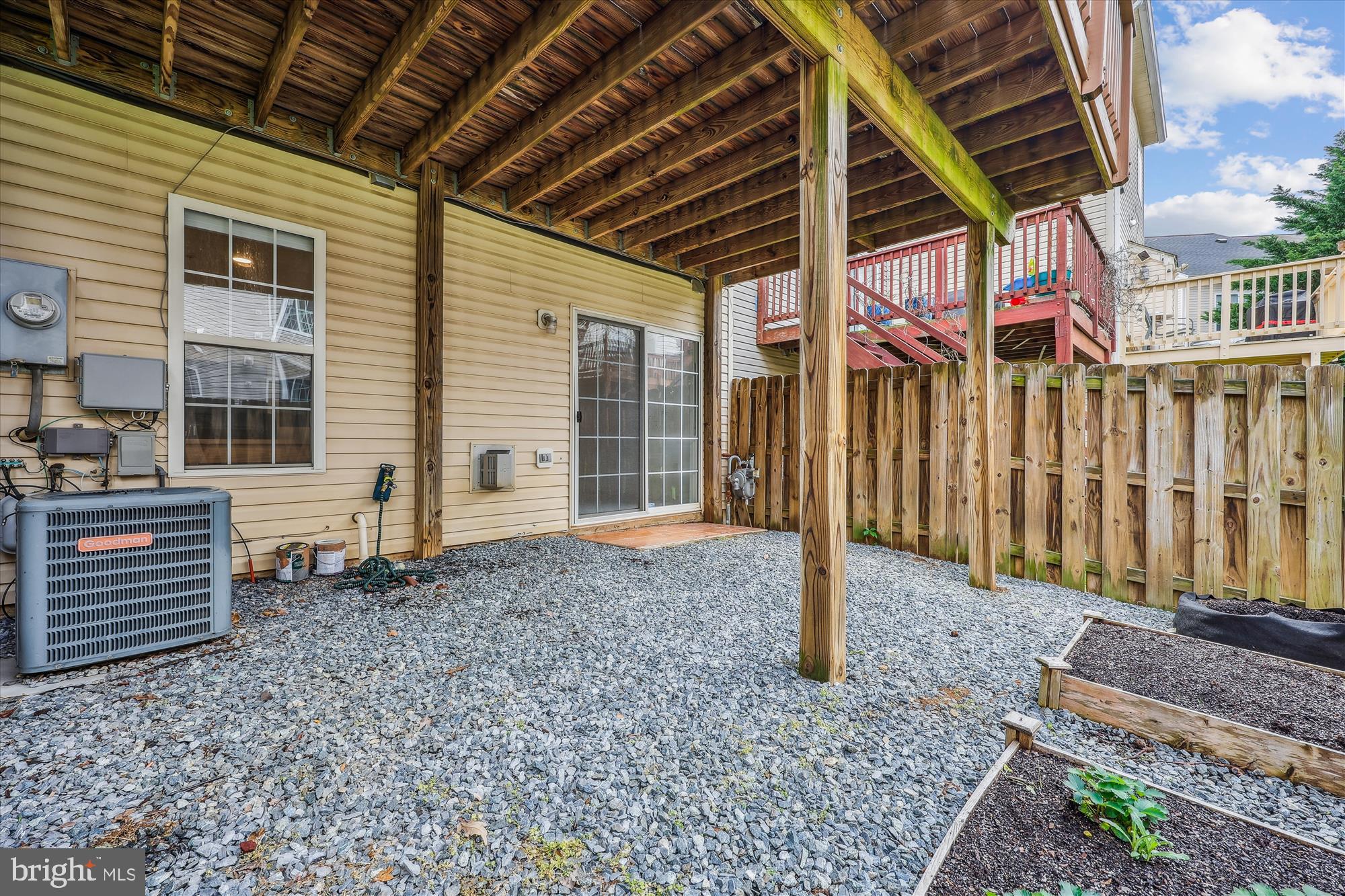 KINGSVIEW VILLAGE - Residential