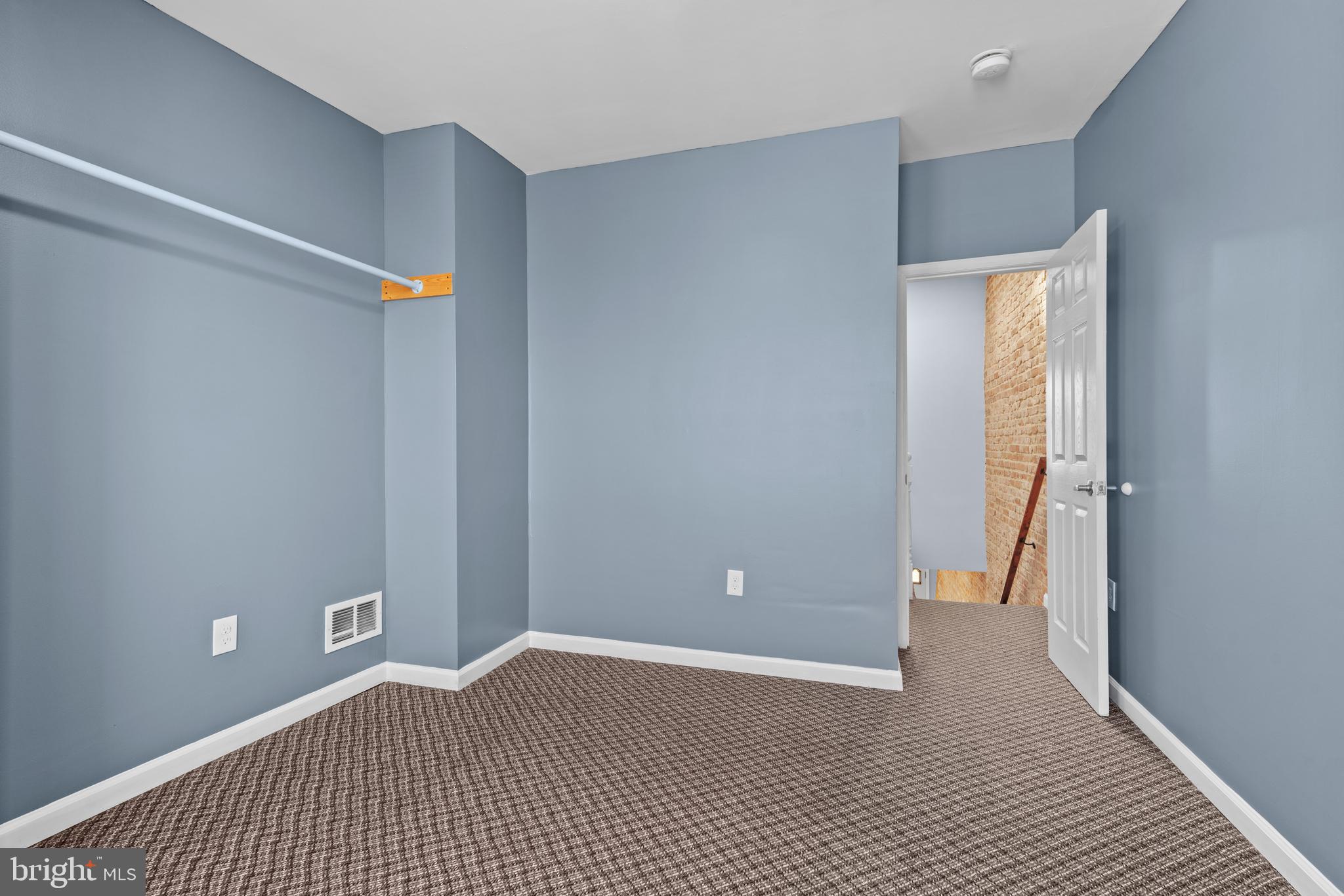 MCELDERRY PARK - Residential Lease