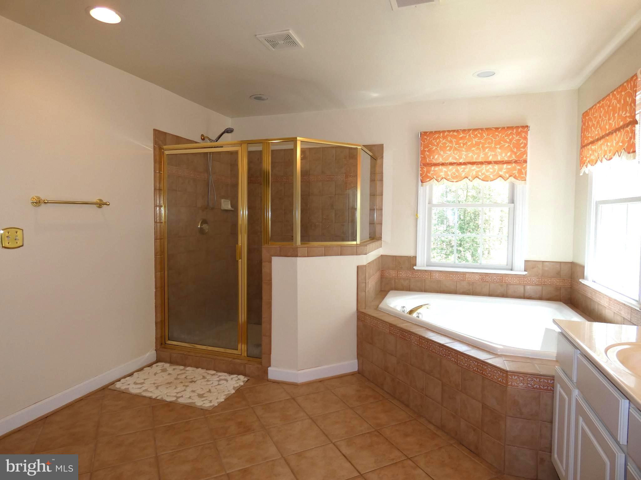 ELLIS PLANTATION - Residential