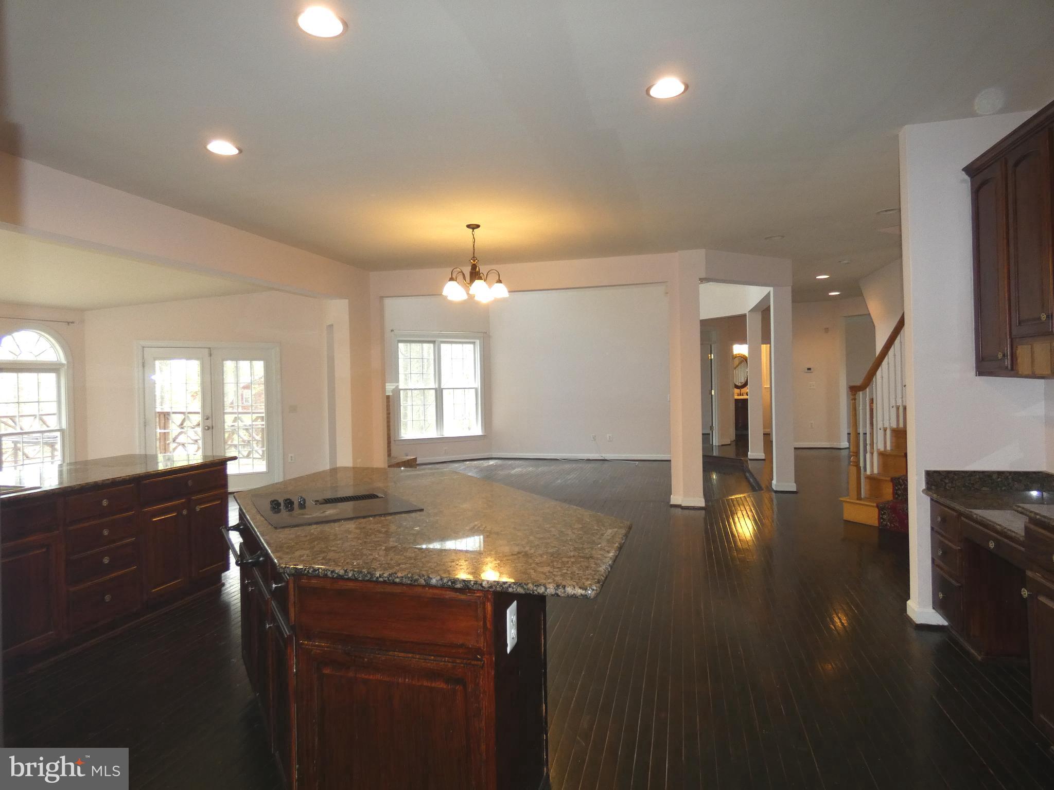 ELLIS PLANTATION - Residential