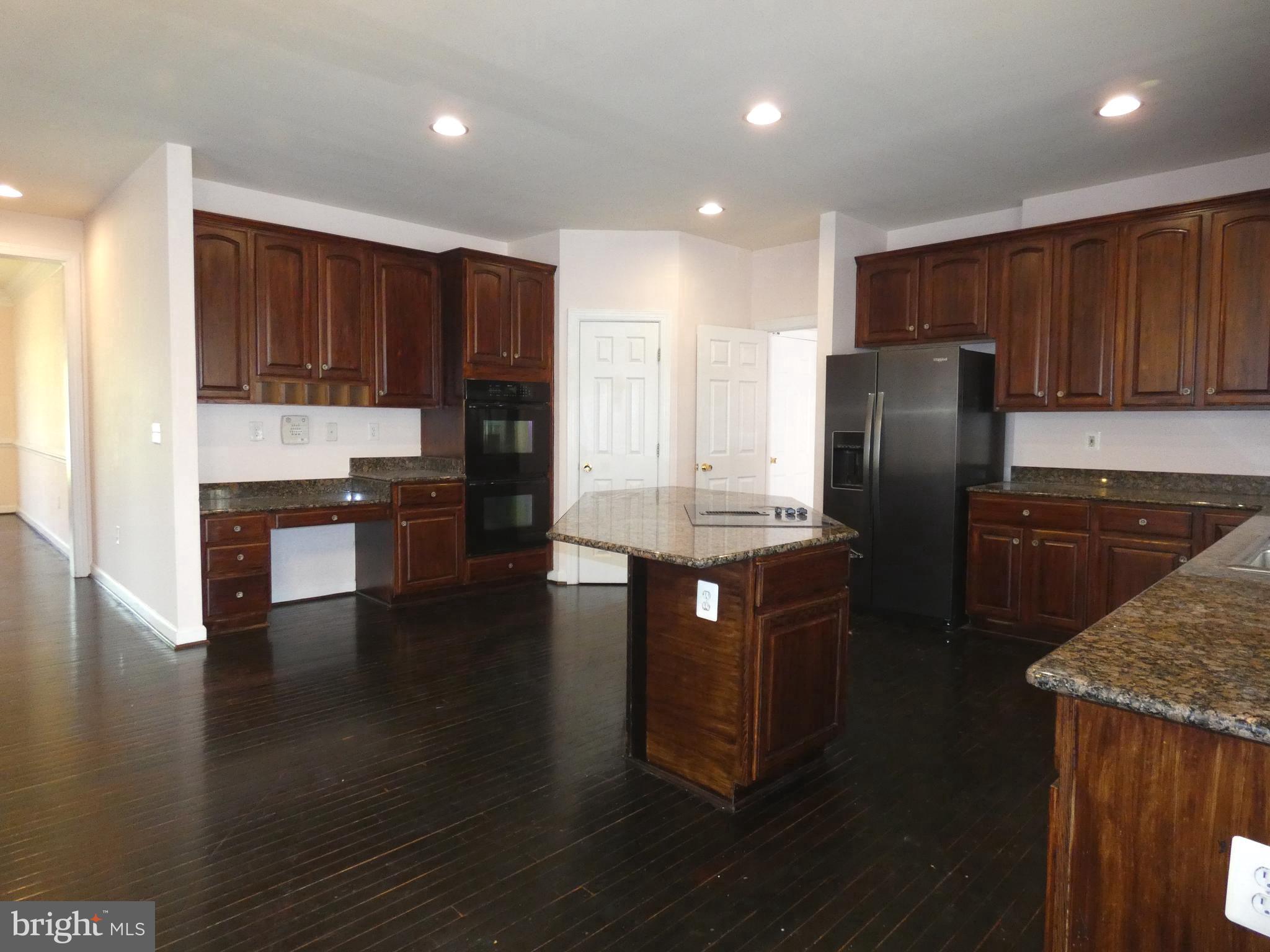 ELLIS PLANTATION - Residential