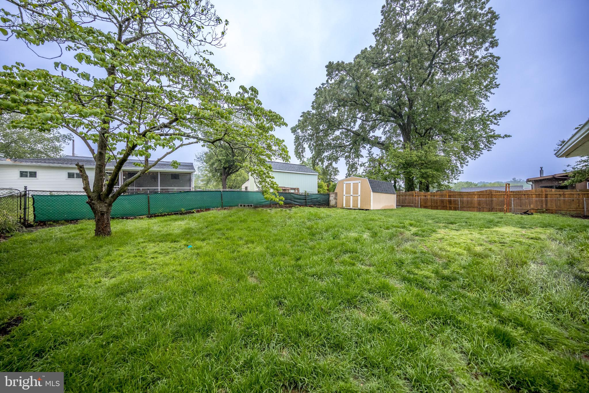 ROYAL ACRES - Residential