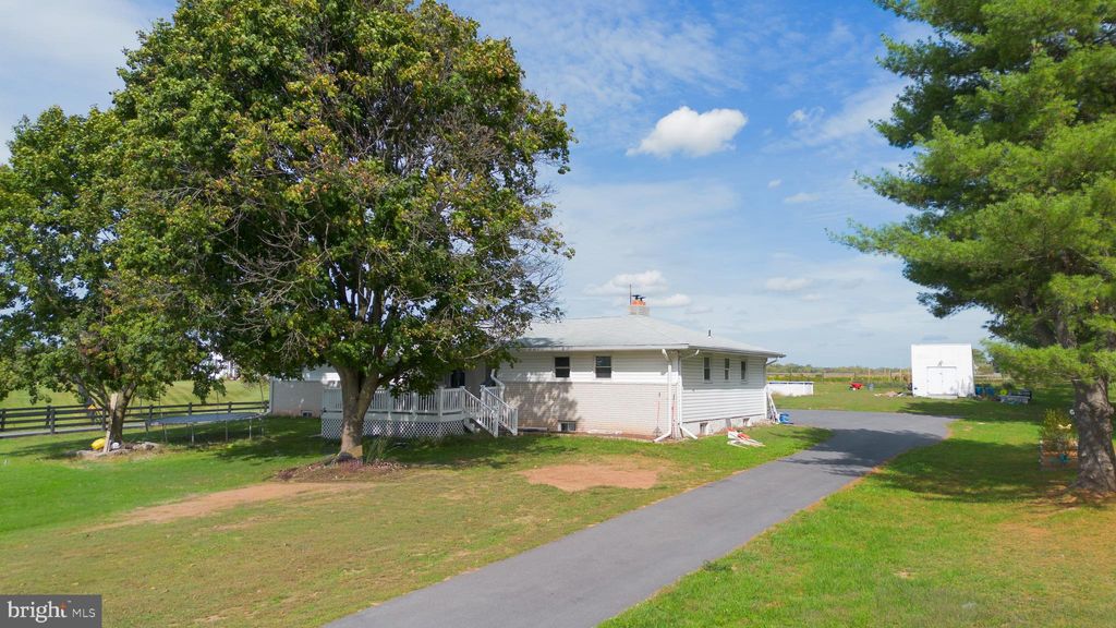 Photo of 4174 Francis Scott Key Highway, TANEYTOWN, MD 21787 (MLS # MDCR2030674)