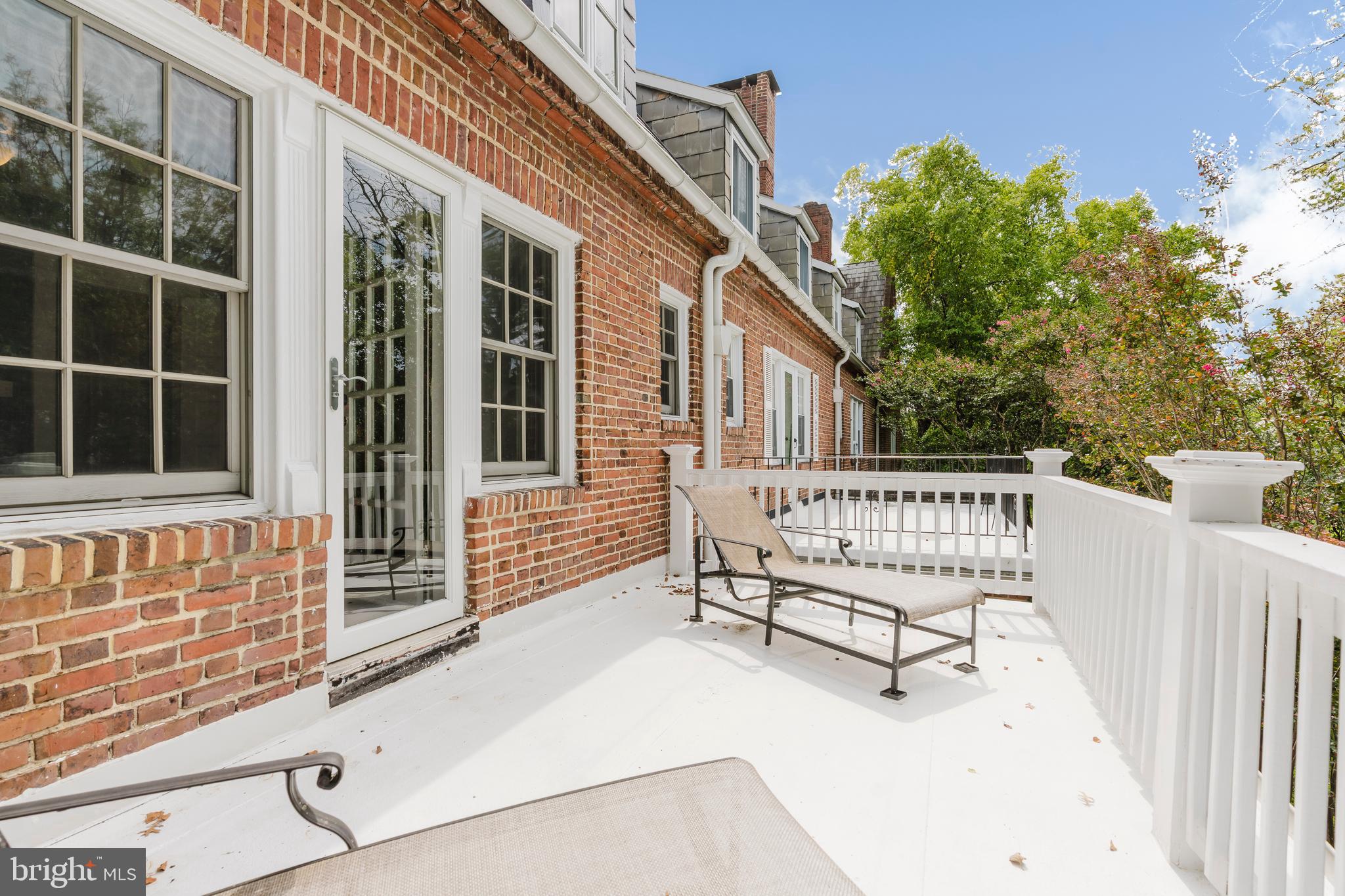 GUILFORD - Residential