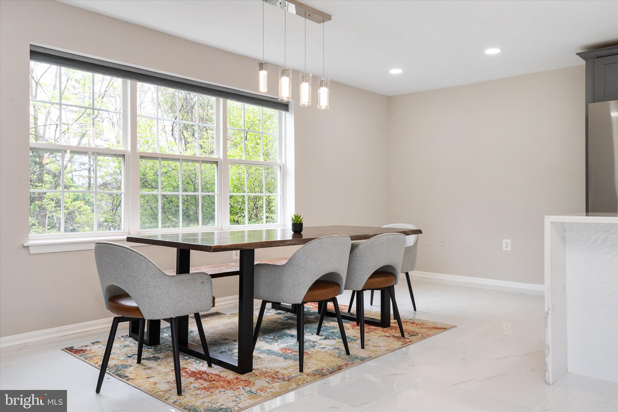 GOLDSBOROUGH MANOR - Residential