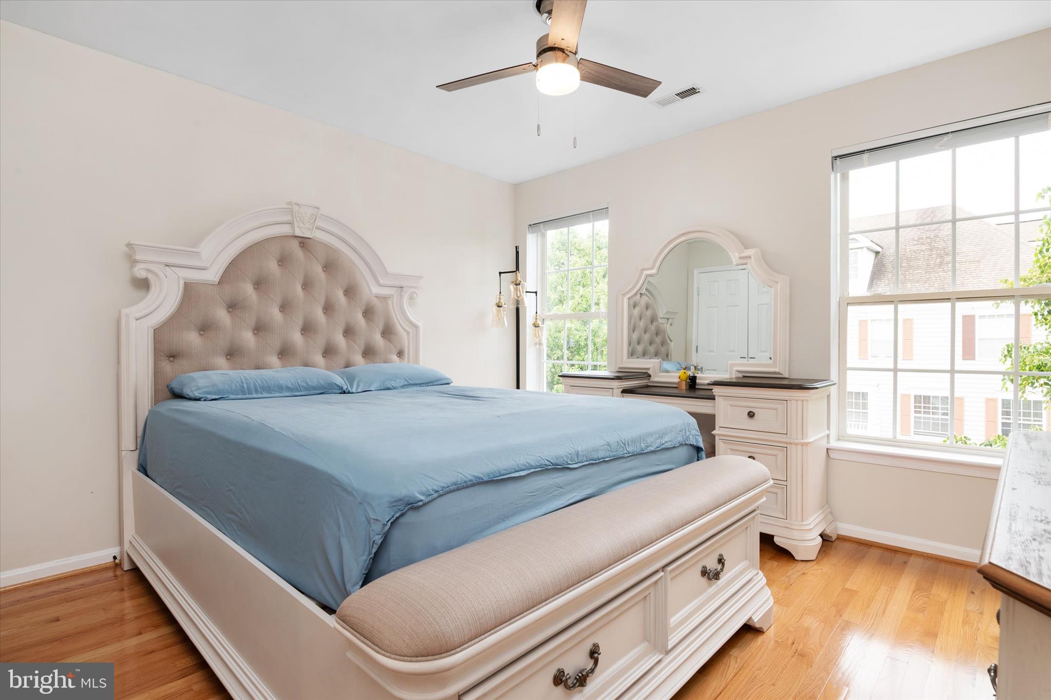 GOLDSBOROUGH MANOR - Residential