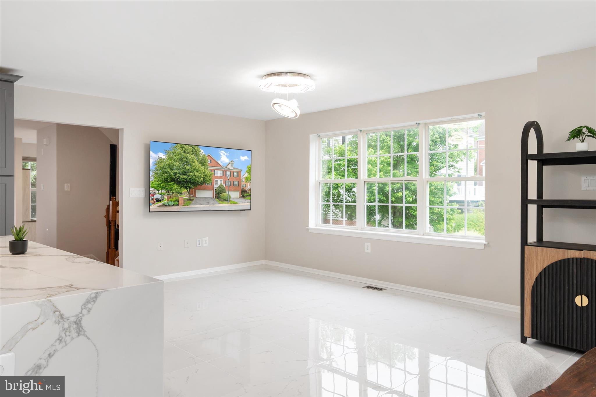 GOLDSBOROUGH MANOR - Residential