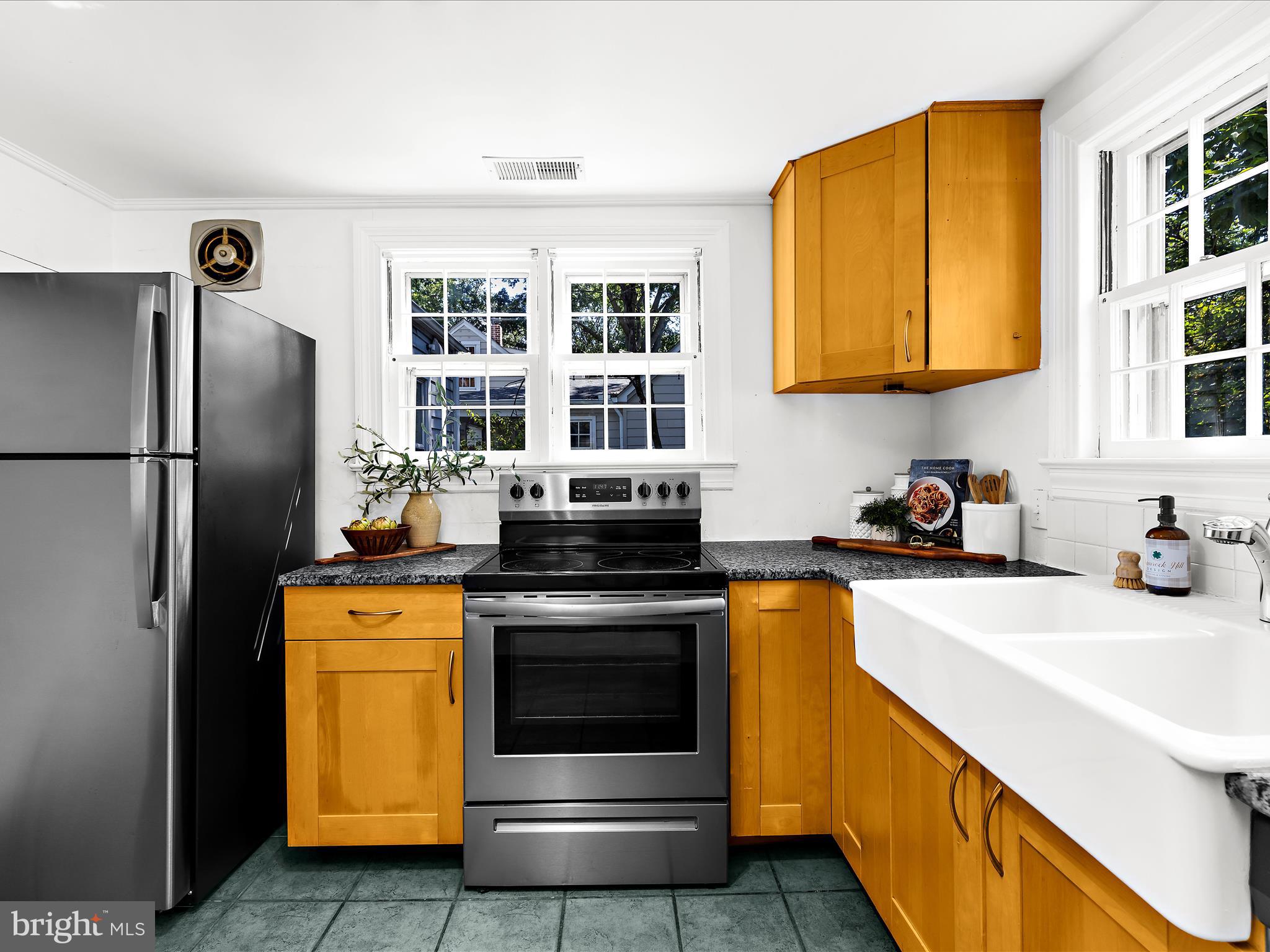 EASTPORT - Residential