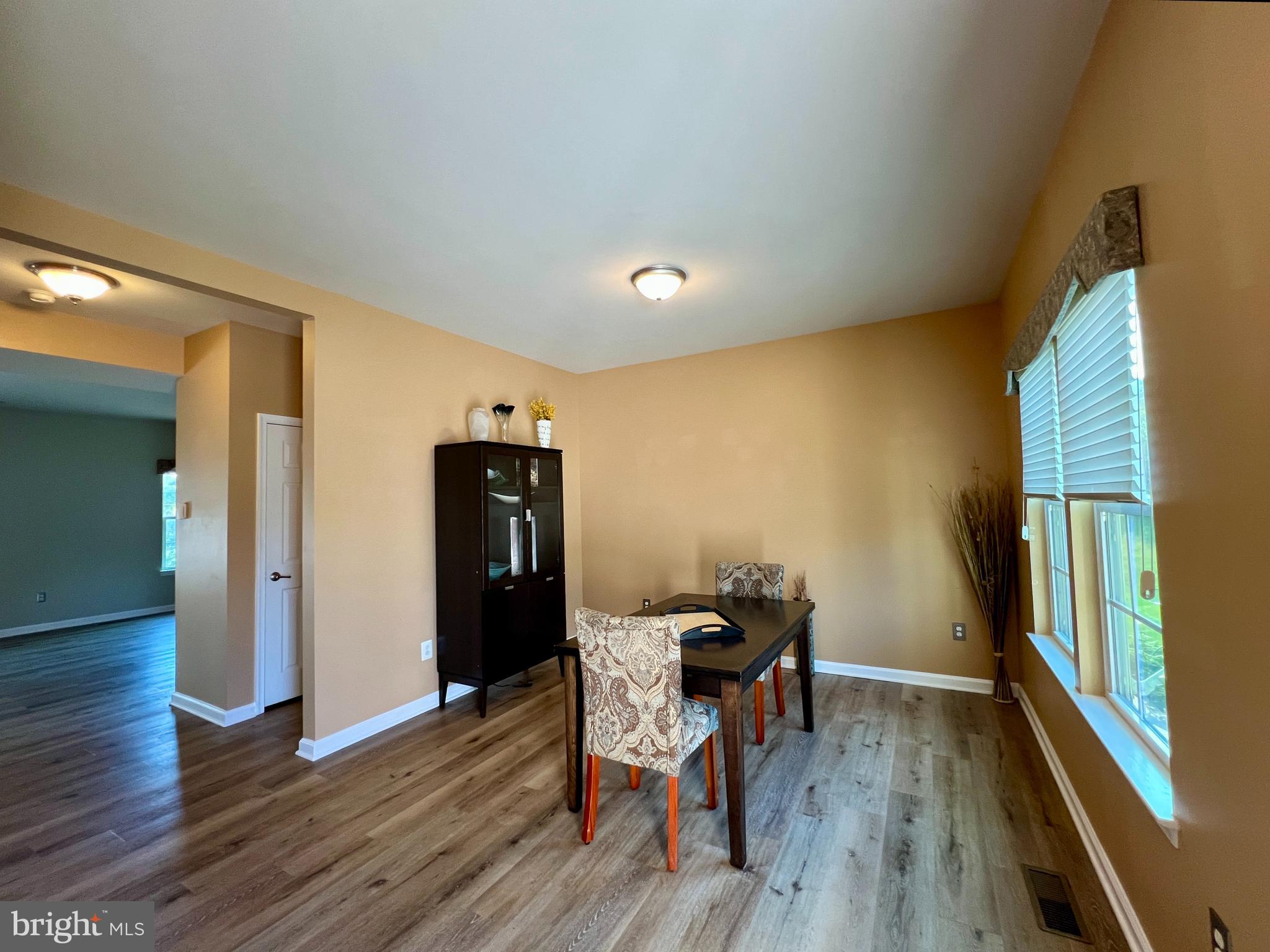 671 SUNGLOW DRIVE