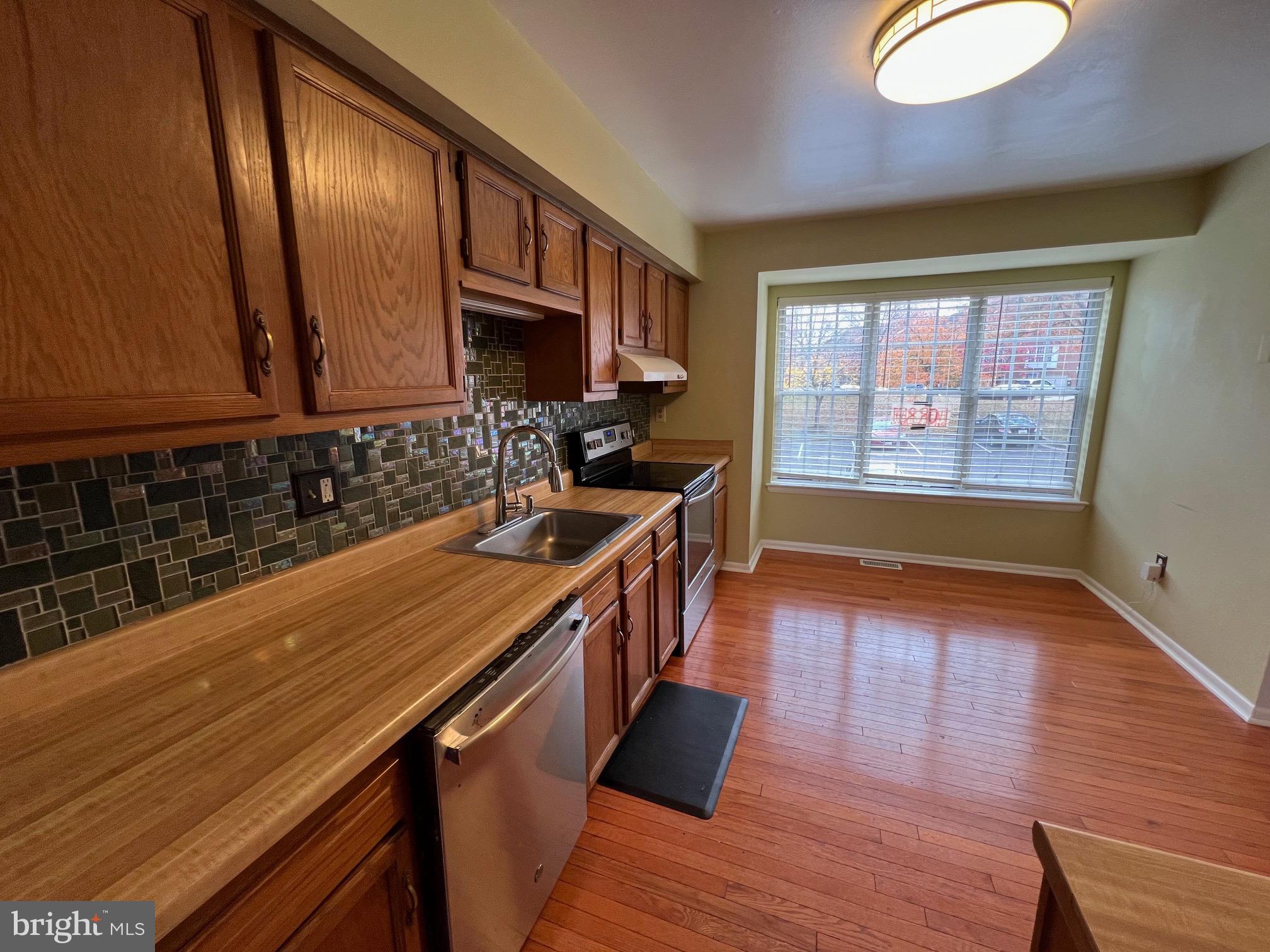 ASHFORD PLAT 1 - Residential Lease