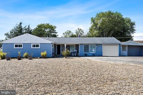 Photo of 14 Hawkins Way, WARETOWN, NJ 08758 (MLS # NJOC2036976)