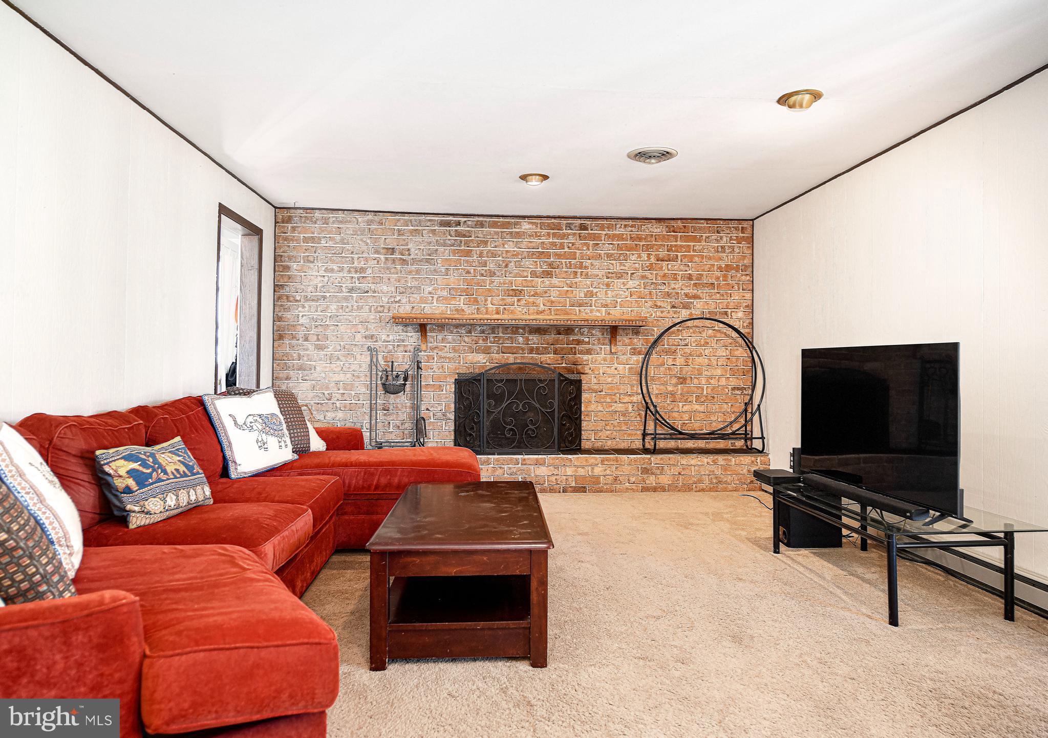 HILLSDALE - Residential
