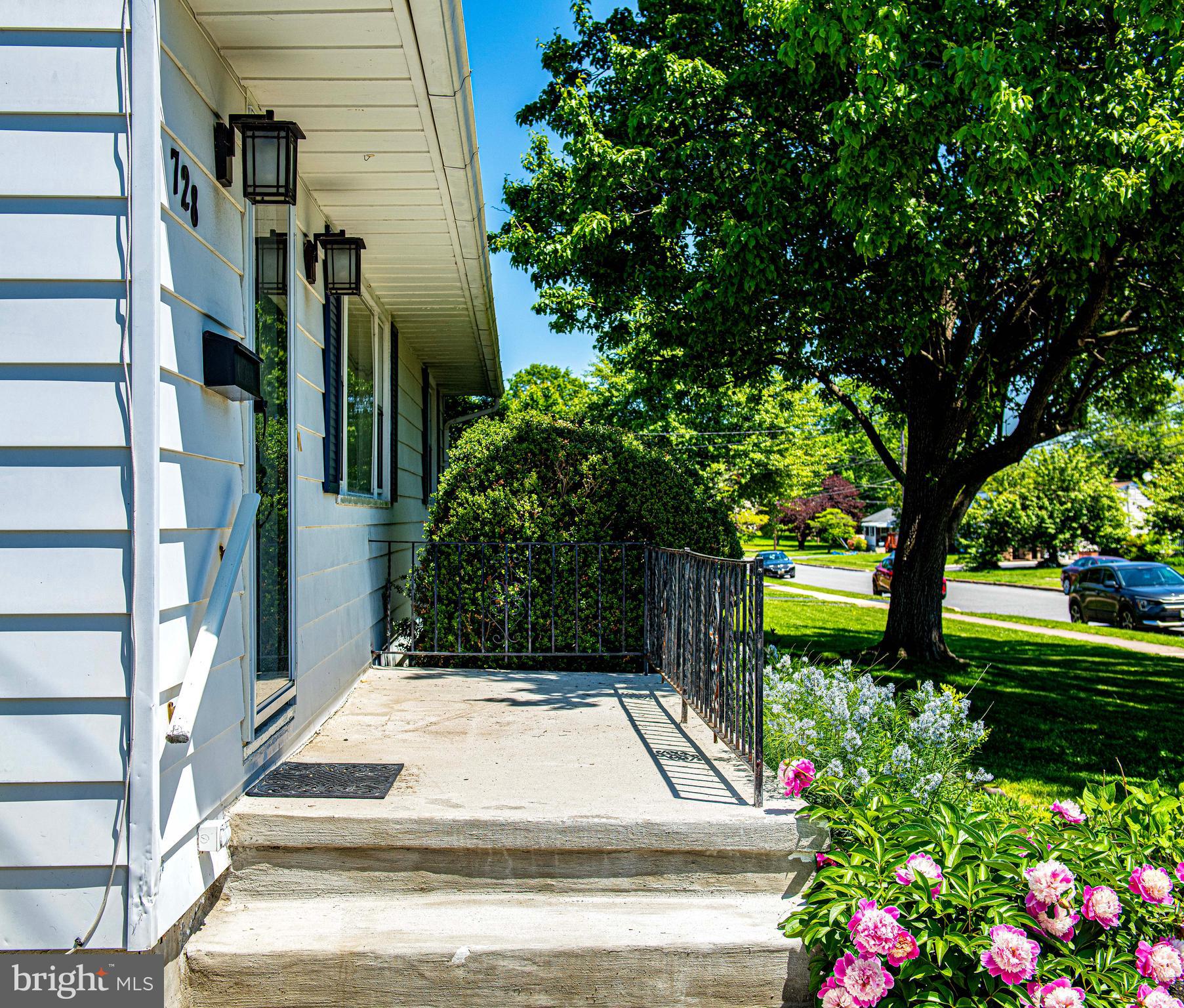 HILLSDALE - Residential