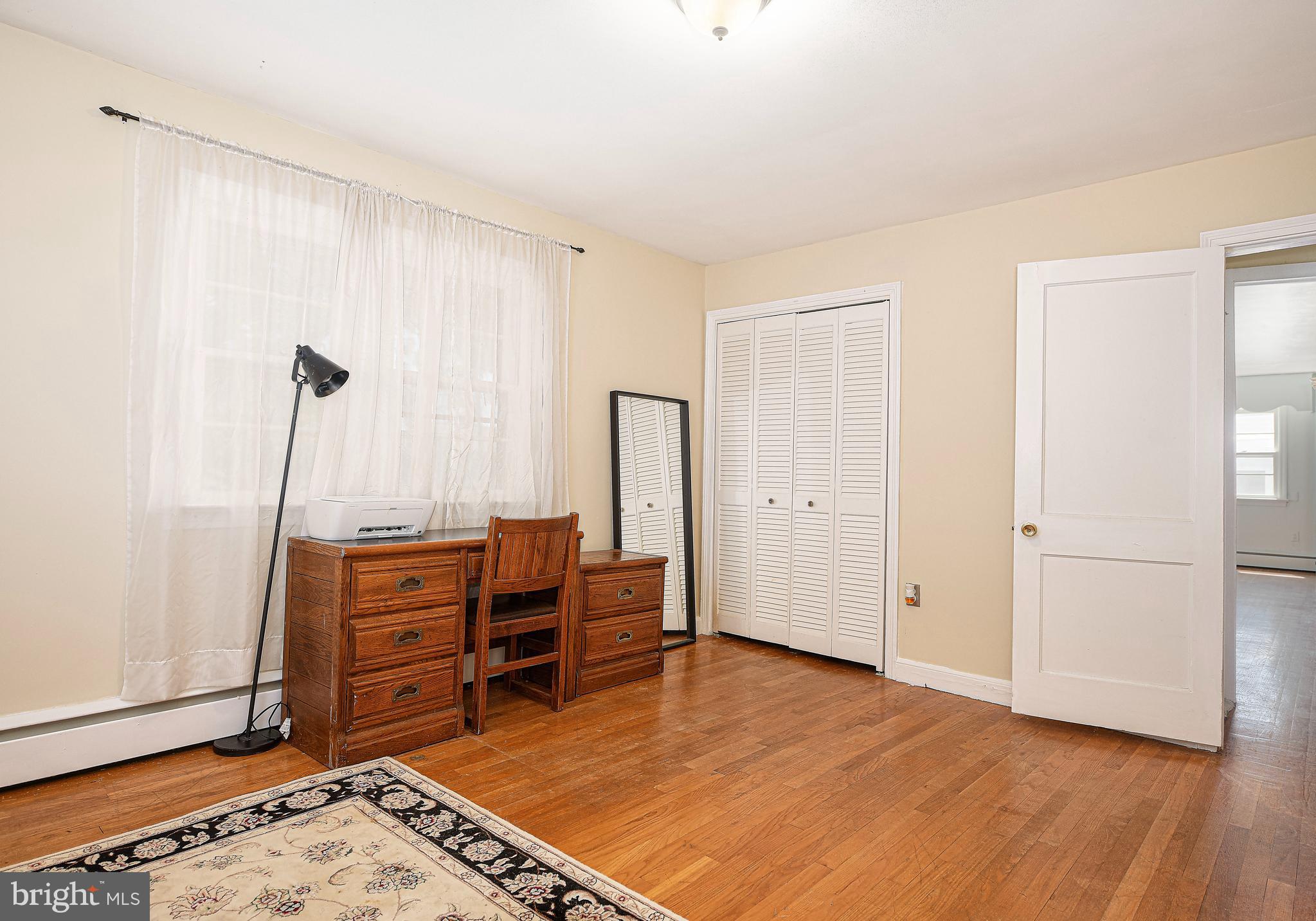 HILLSDALE - Residential