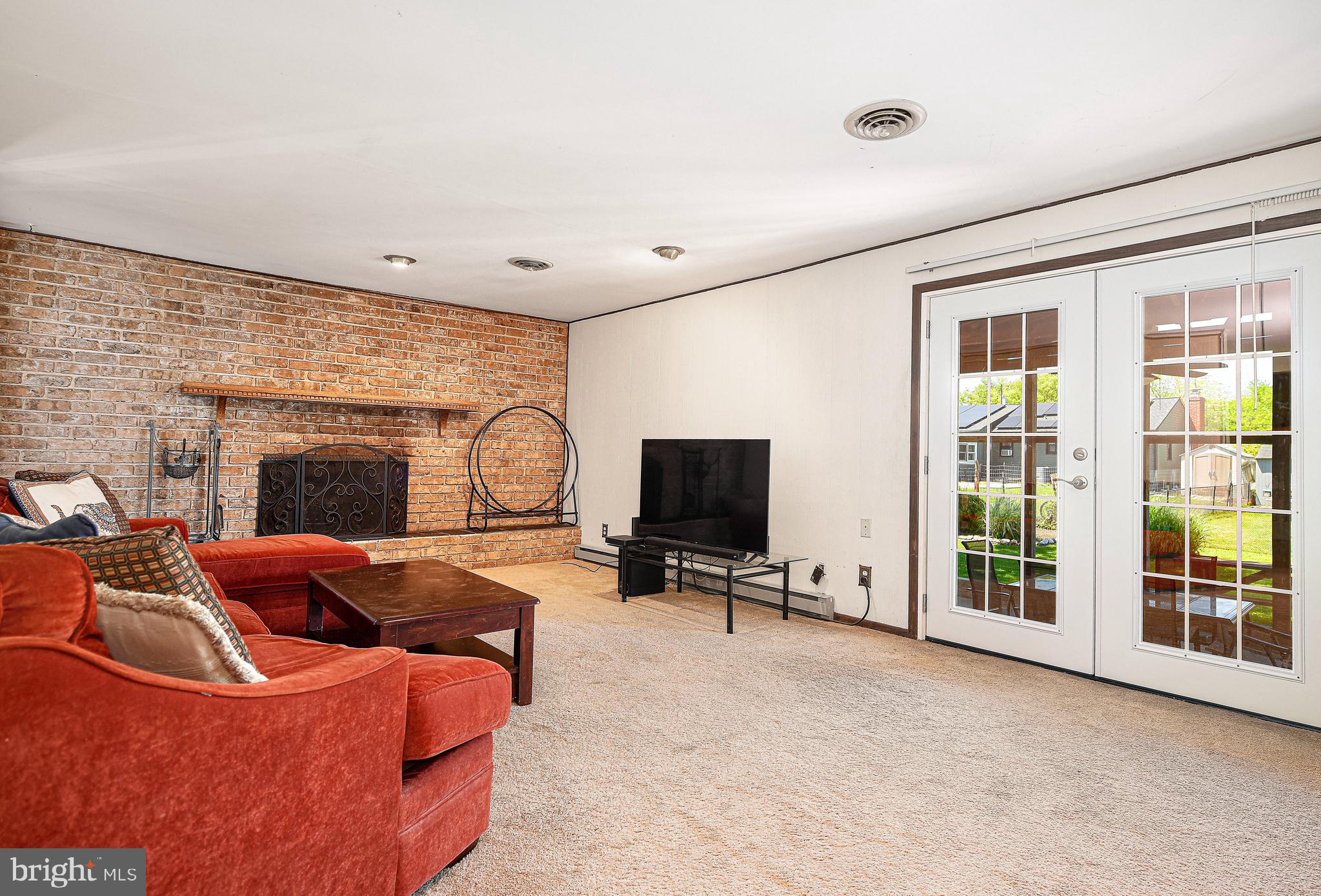 HILLSDALE - Residential