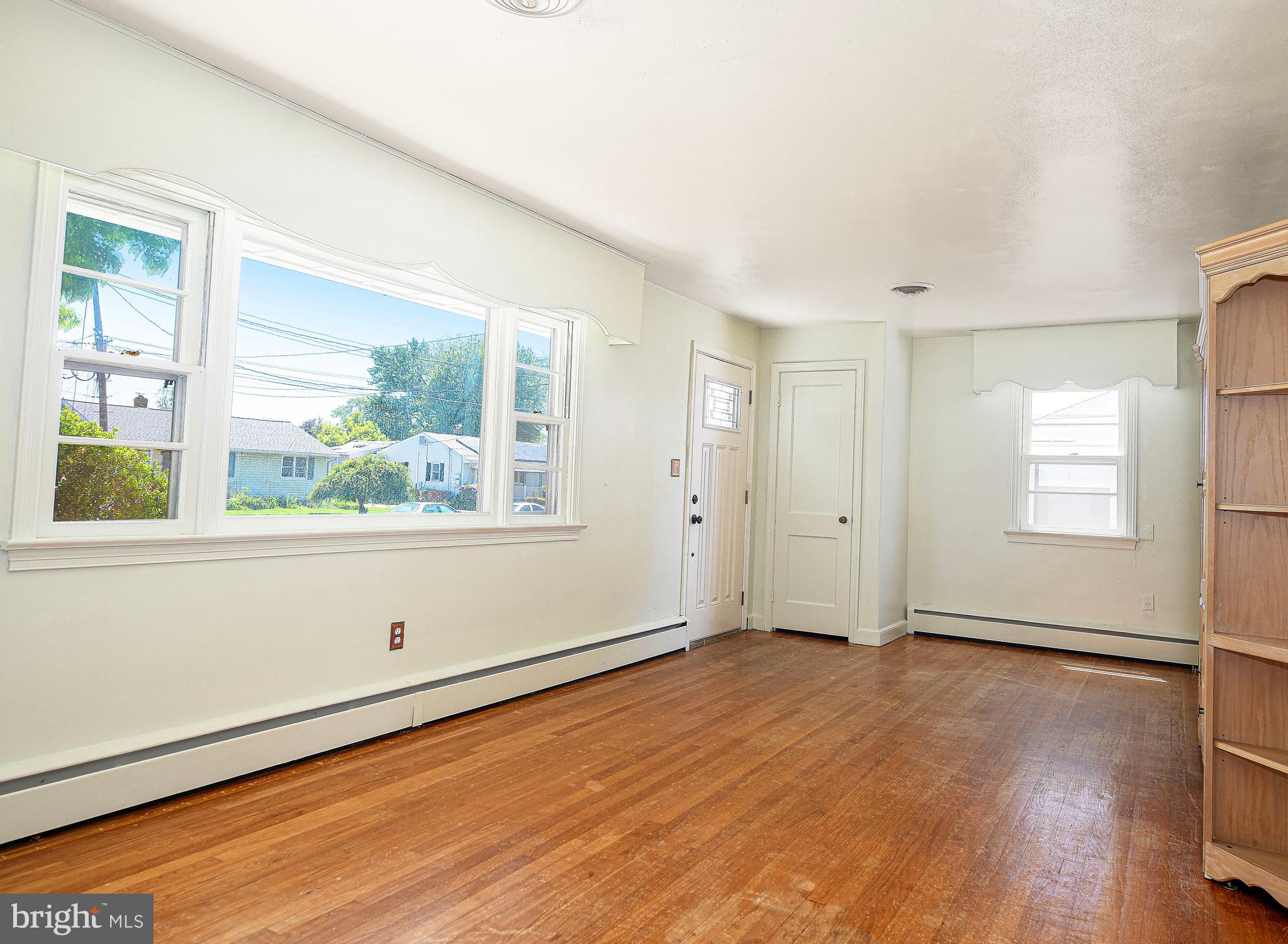 HILLSDALE - Residential