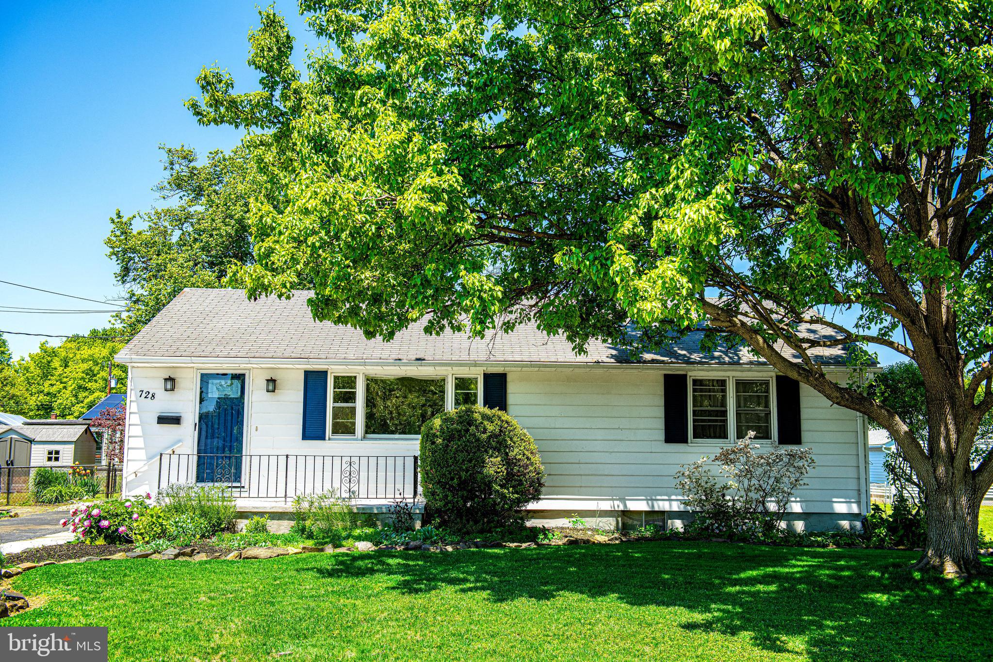 HILLSDALE - Residential