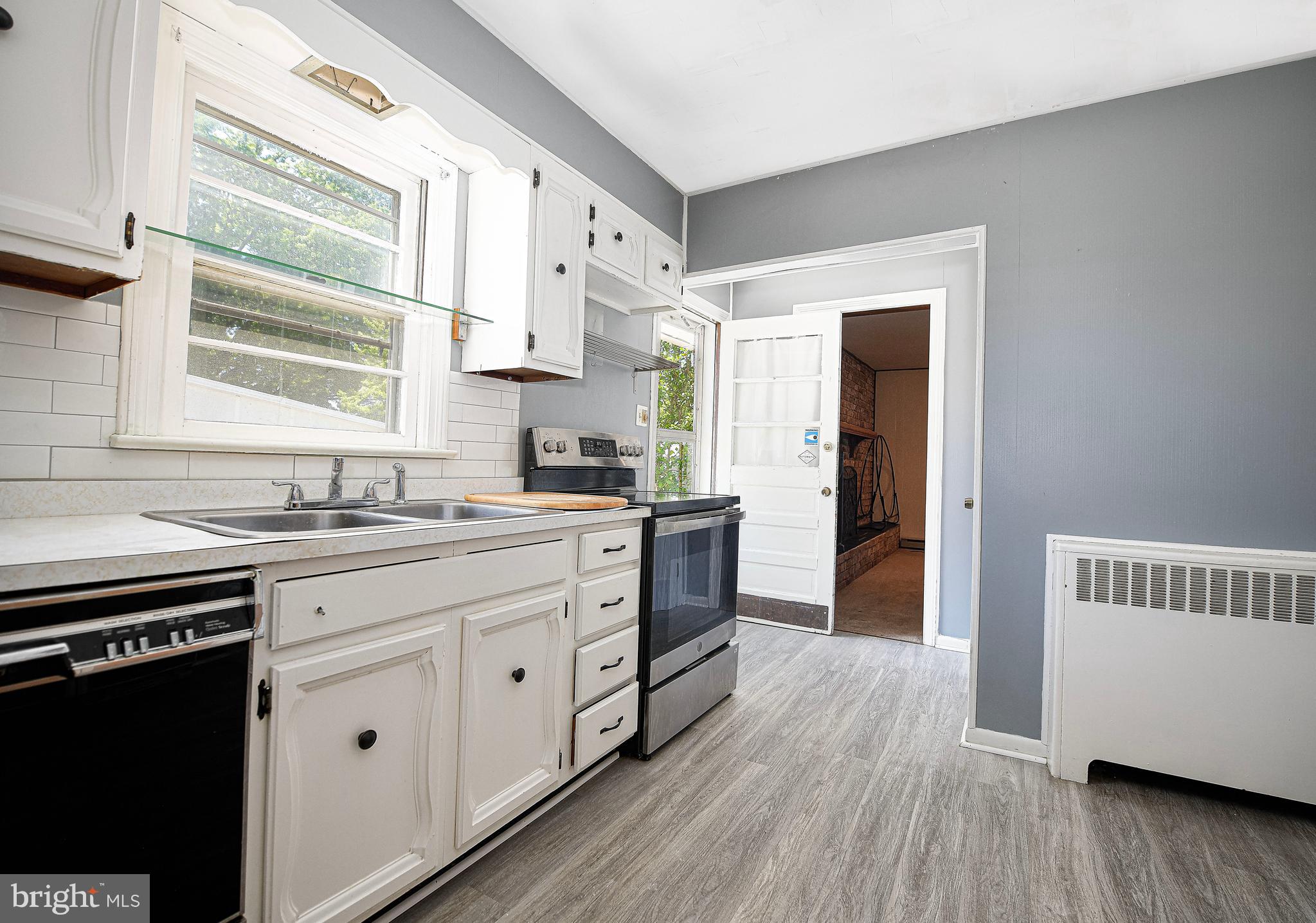 HILLSDALE - Residential
