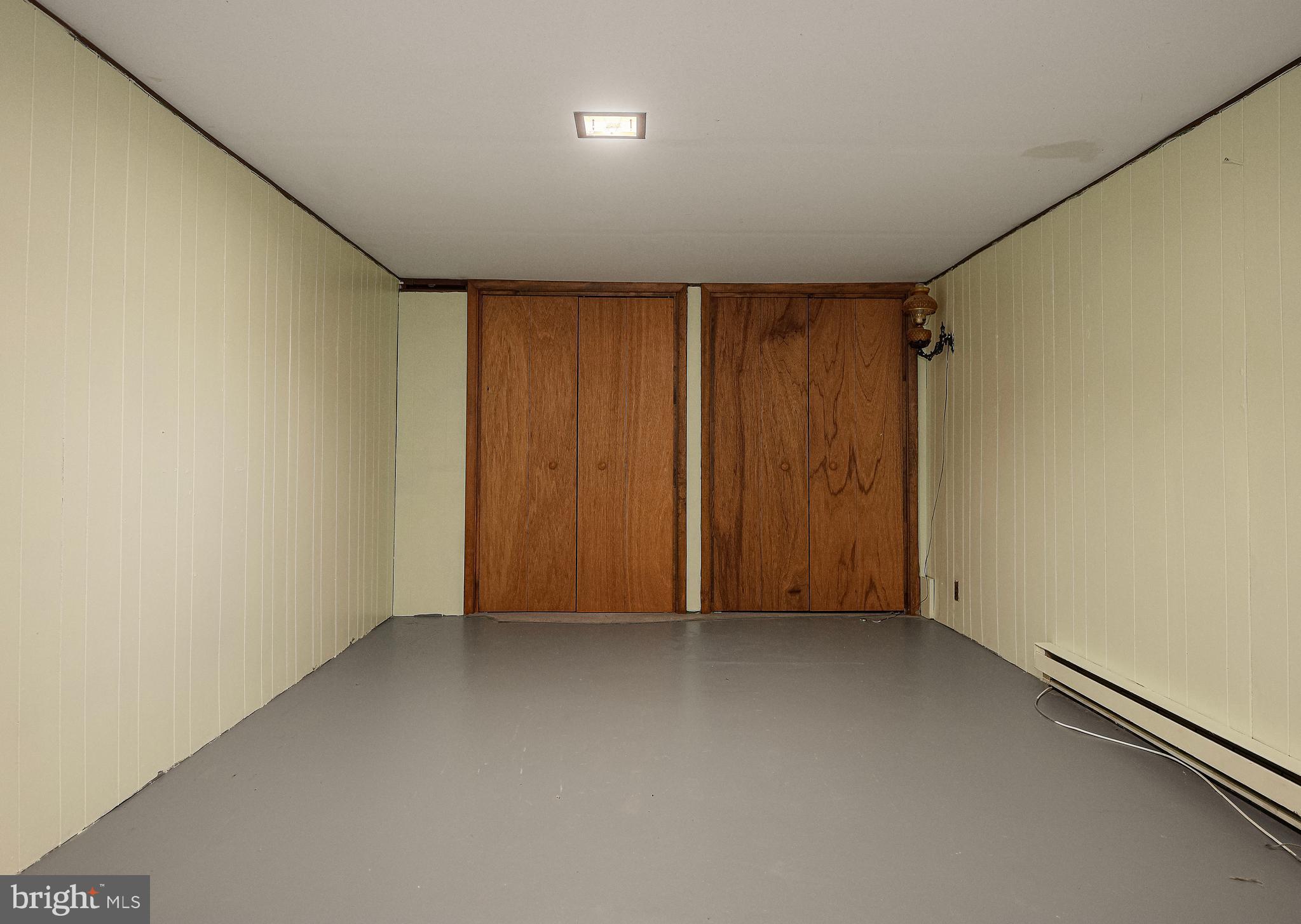 HILLSDALE - Residential