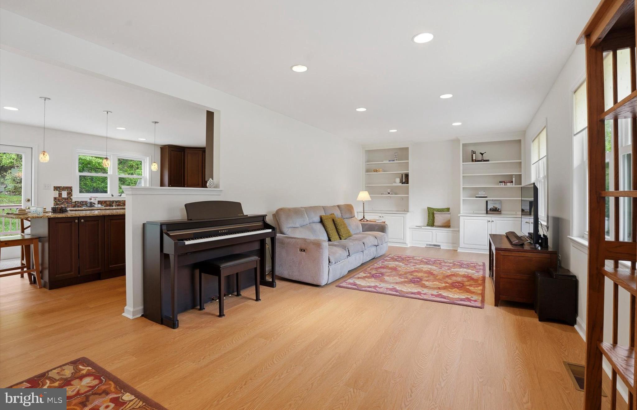 SUMMIT RIDGE - Residential