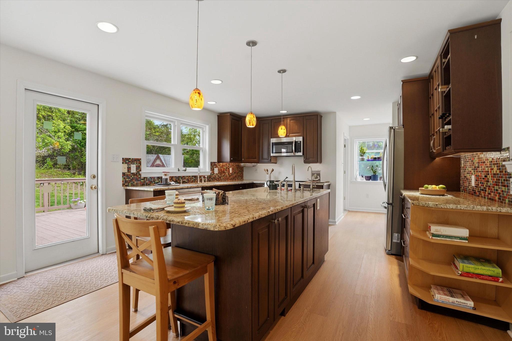 SUMMIT RIDGE - Residential