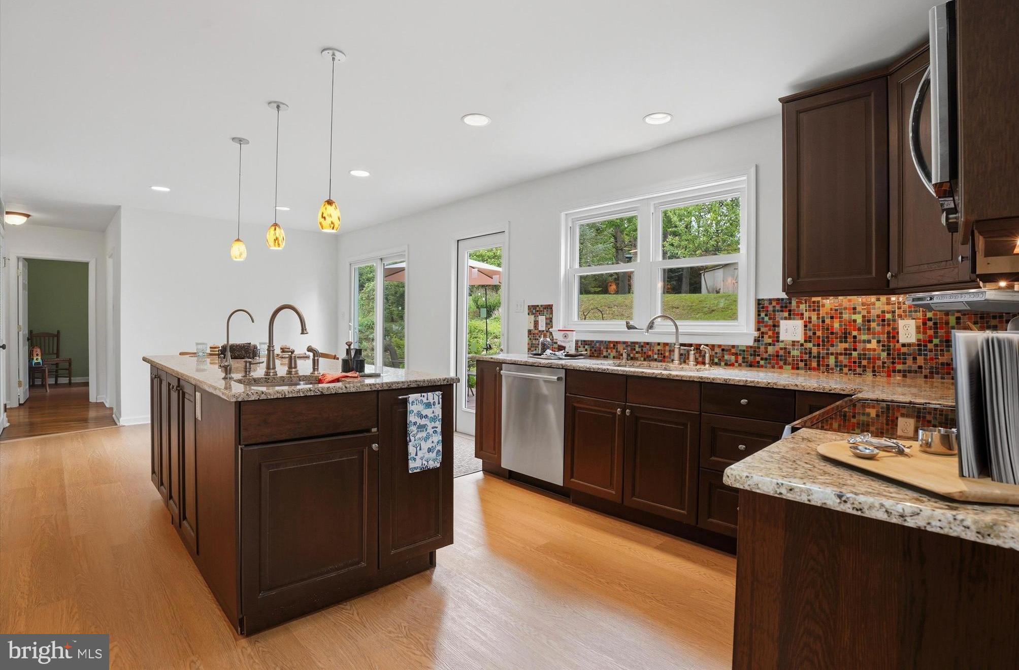 SUMMIT RIDGE - Residential
