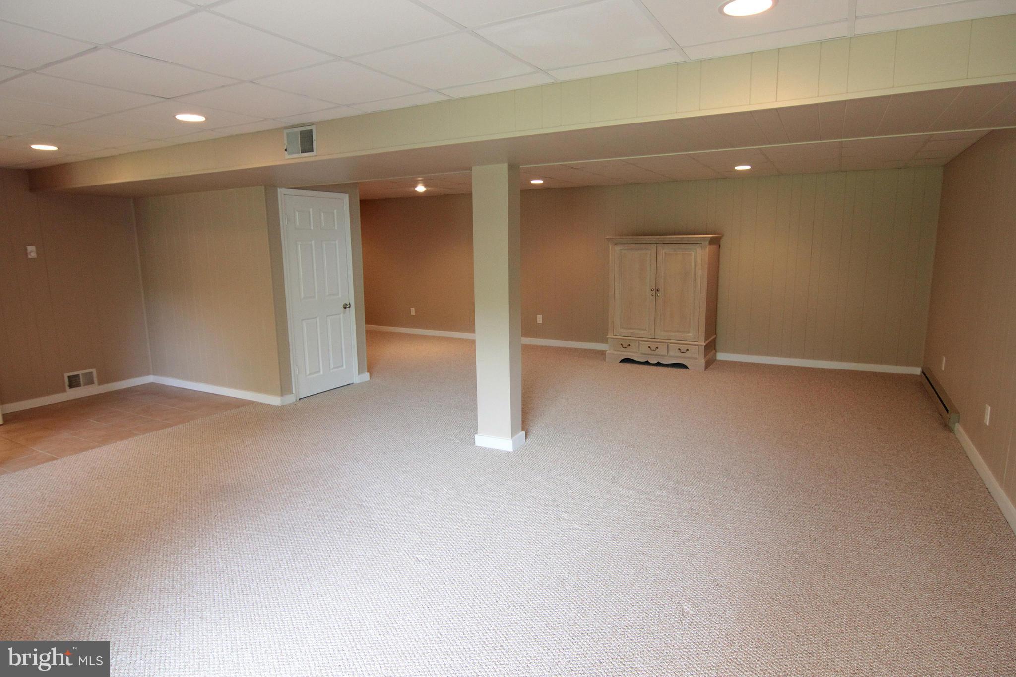 COUNTRYSIDE - Residential