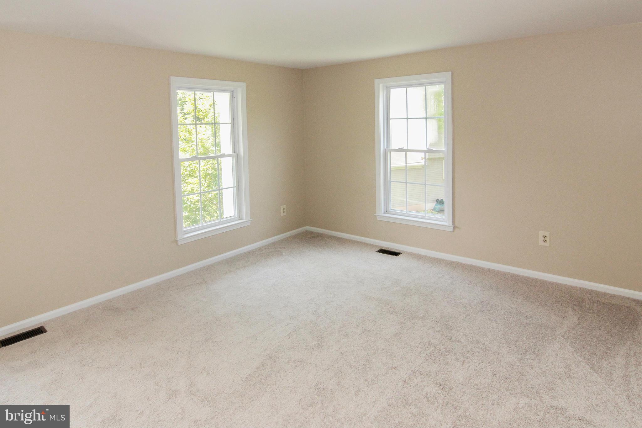 COUNTRYSIDE - Residential