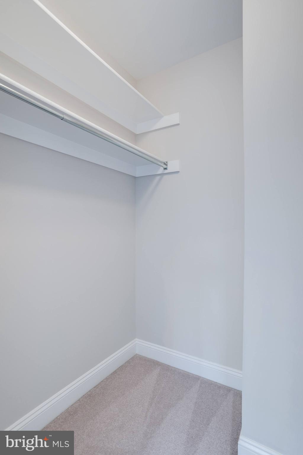 LEE FOREST - Residential