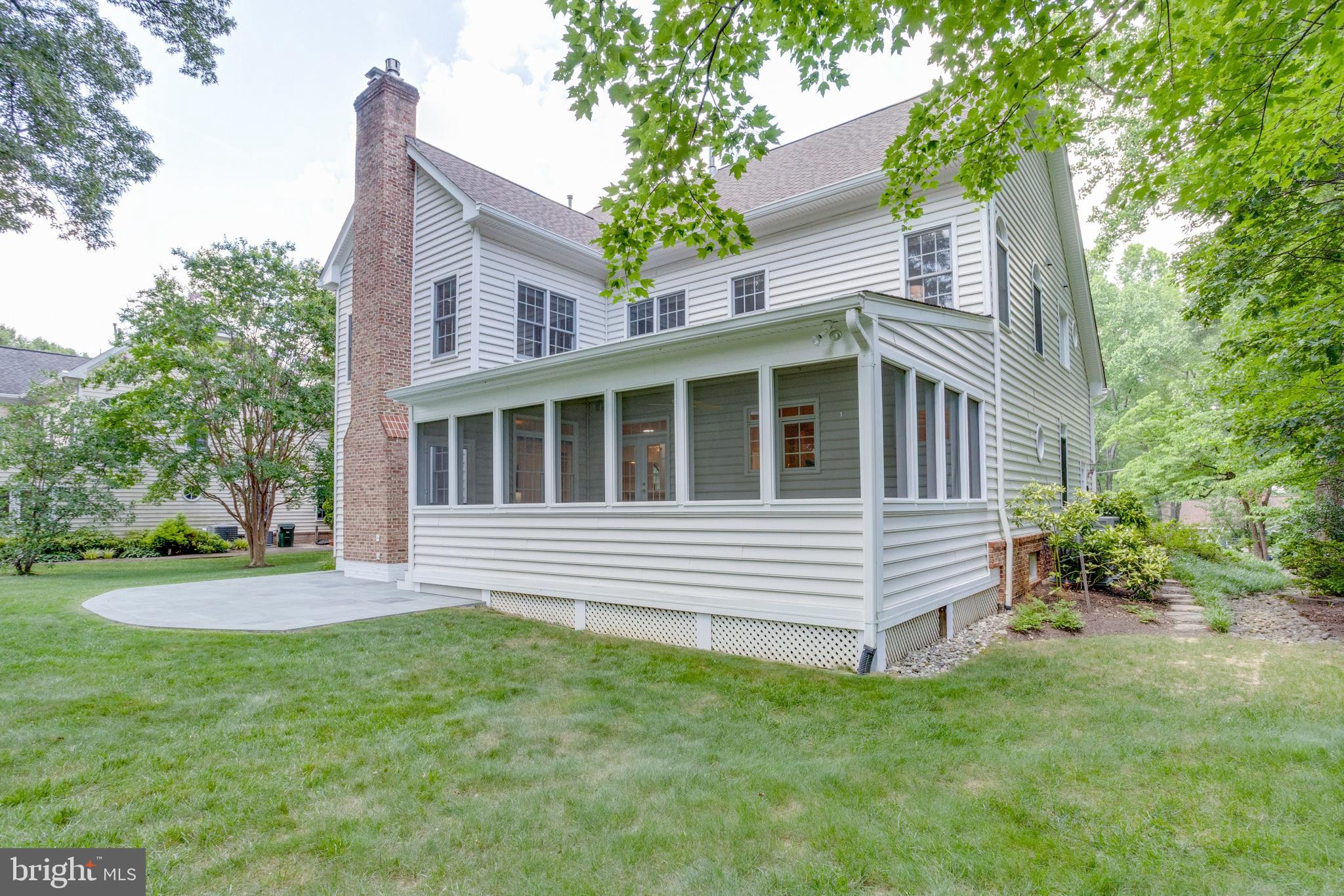 LEE FOREST - Residential