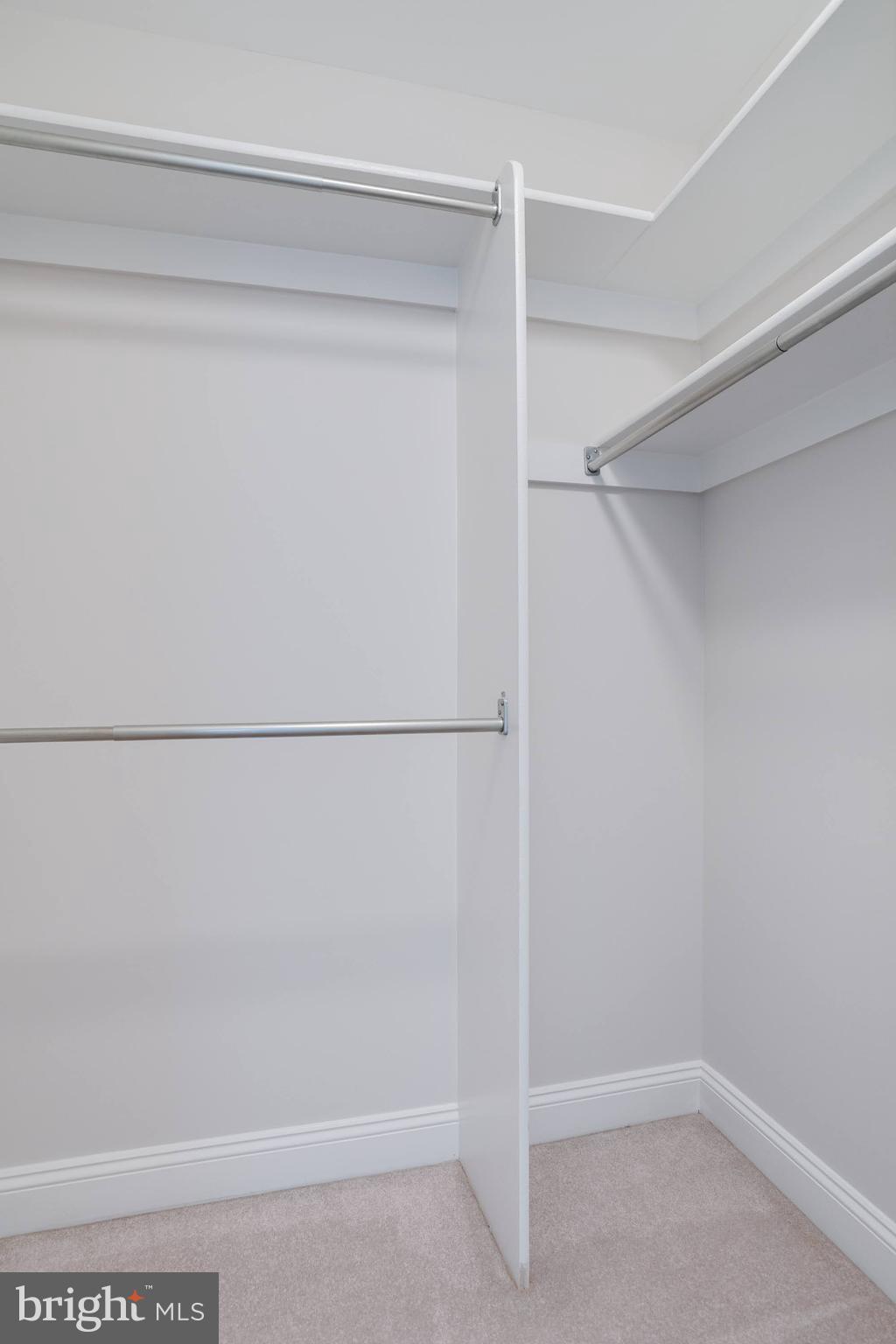 LEE FOREST - Residential