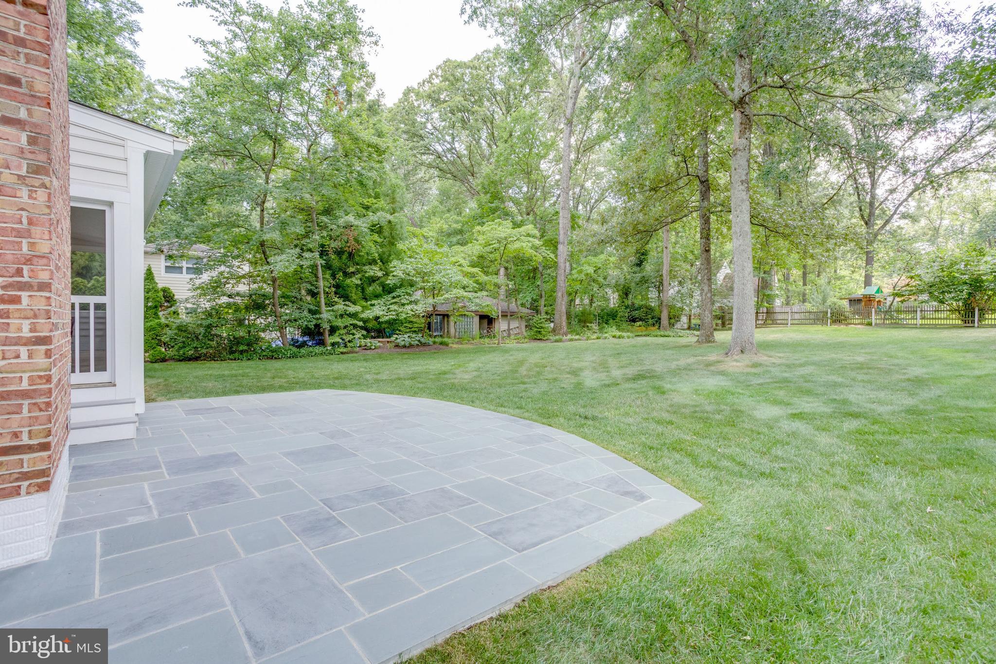 LEE FOREST - Residential