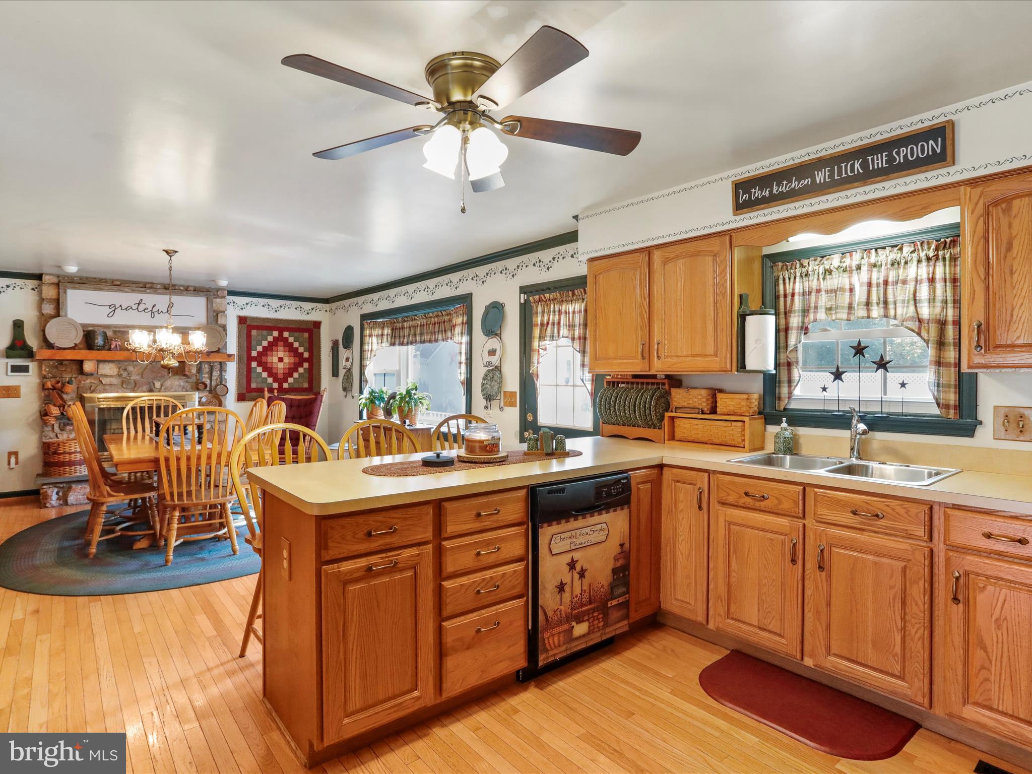 VAUGHT ESTATES - Residential