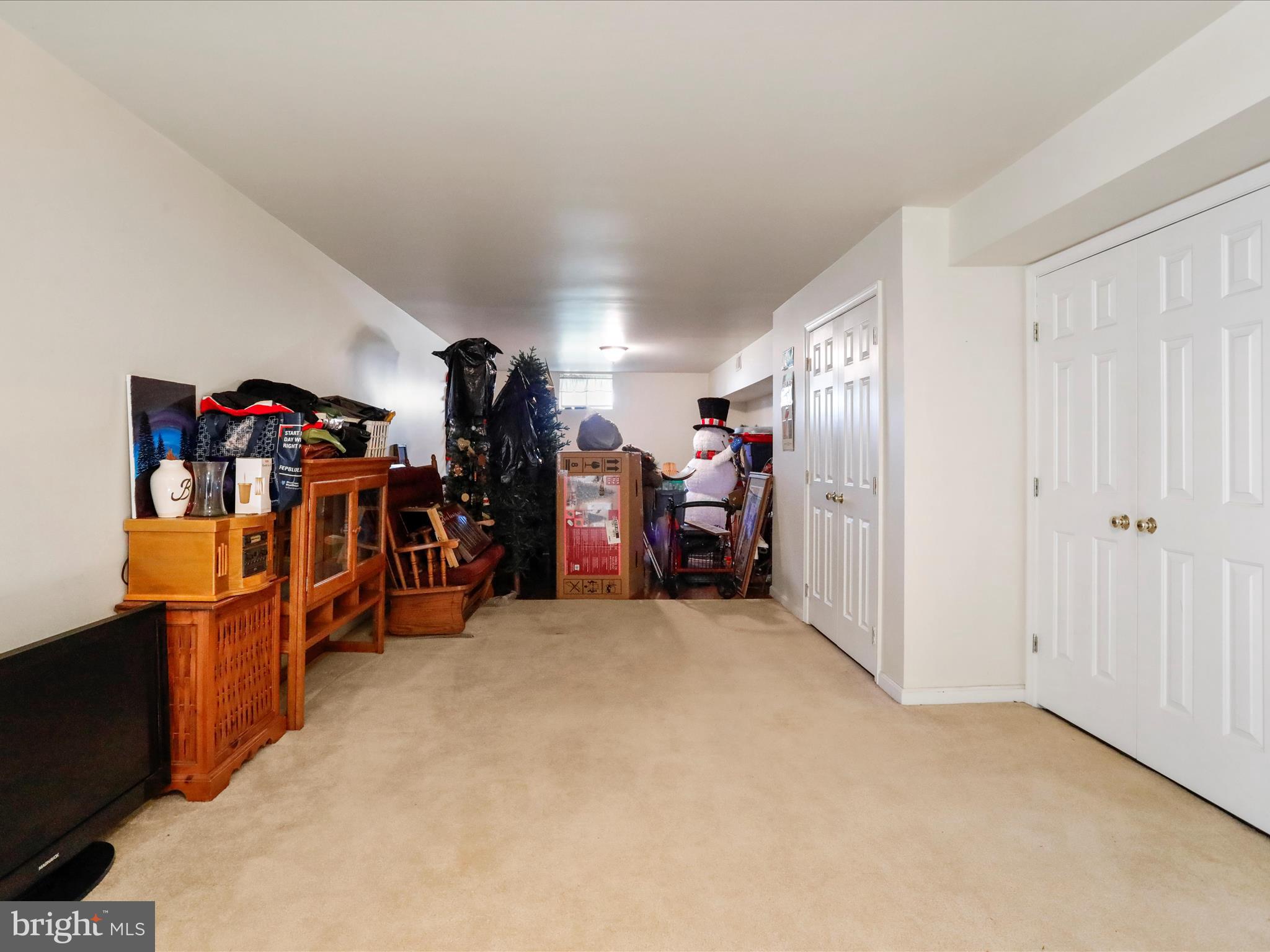 VAUGHT ESTATES - Residential